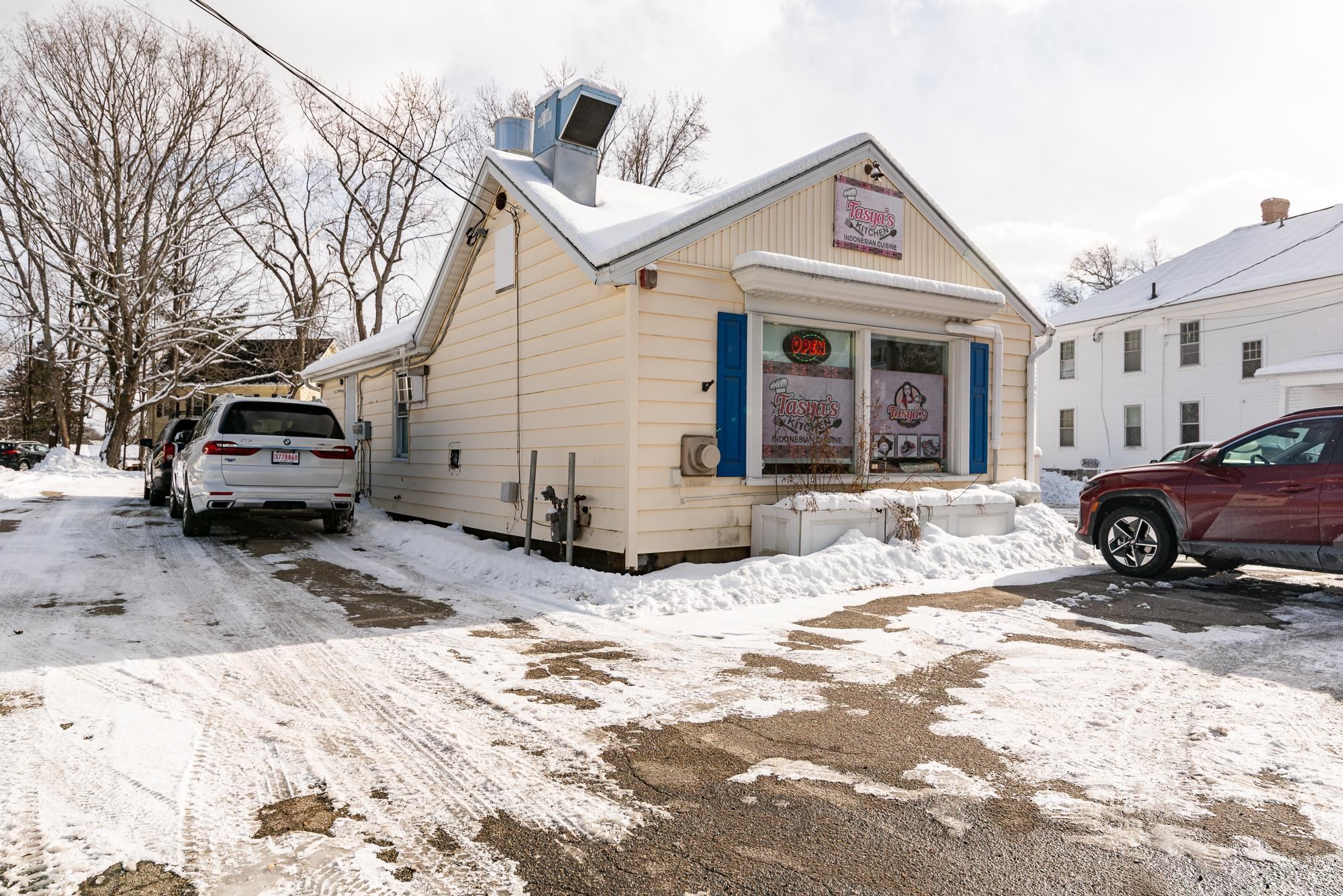 230 High St, Somersworth, NH 03878