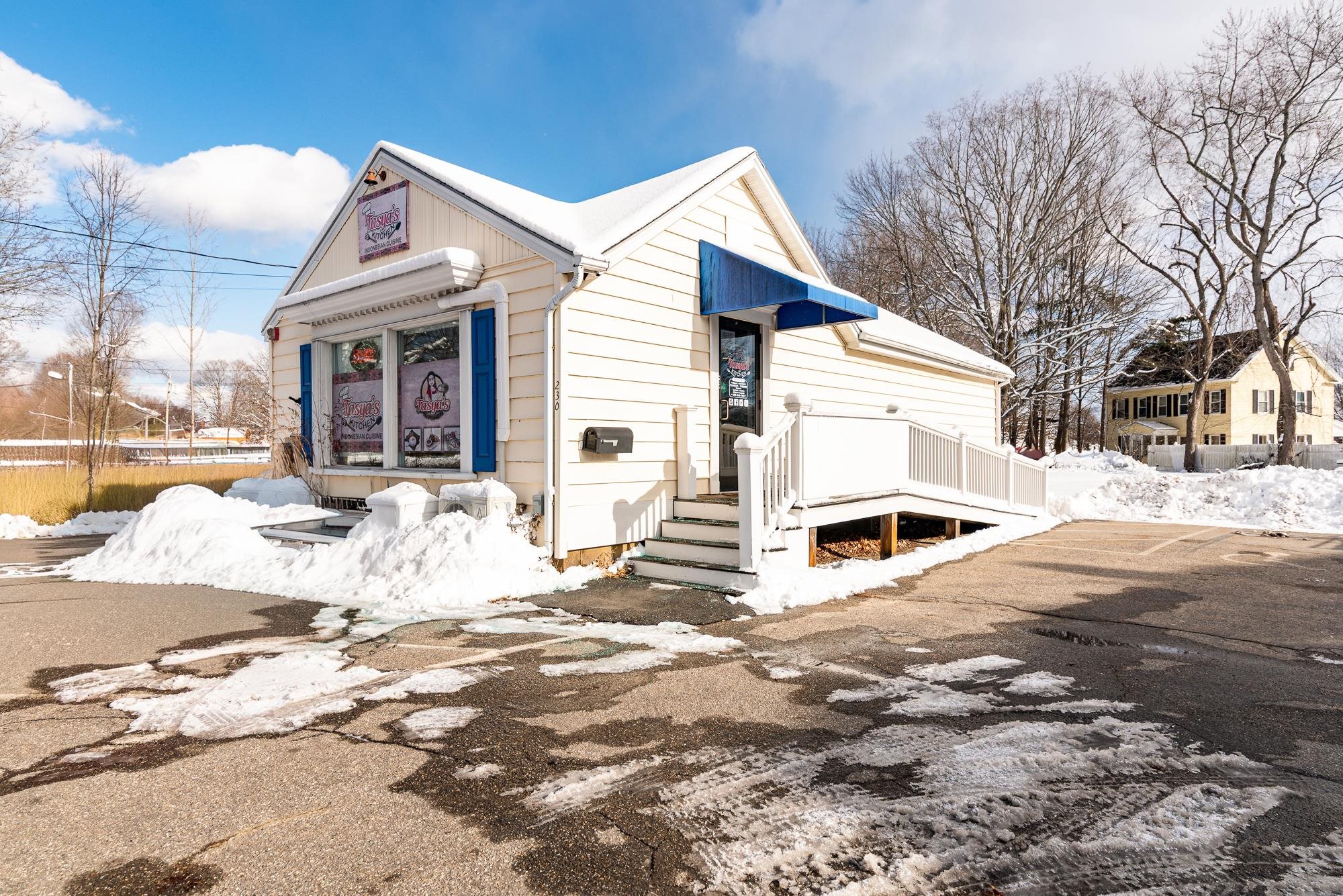 230 High St, Somersworth, NH 03878