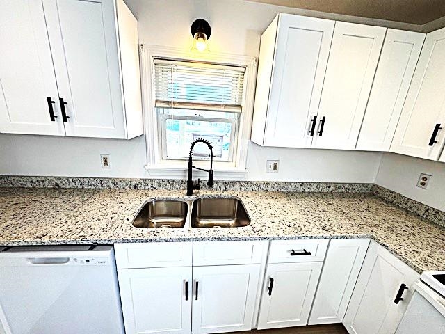 105 Maple St, Rochester, NH 03867