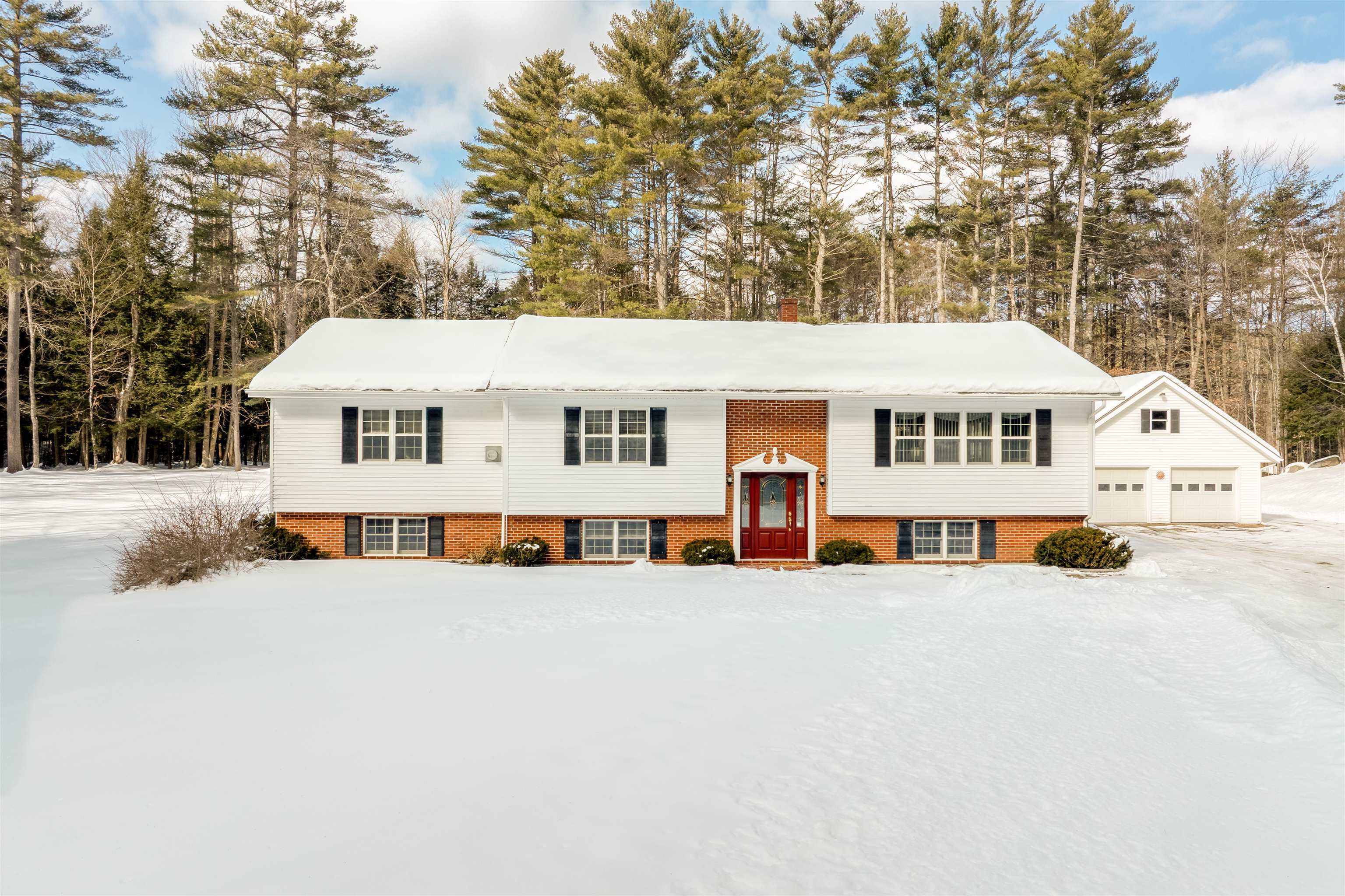 709 Unity Springs Rd, Unity, NH 03773