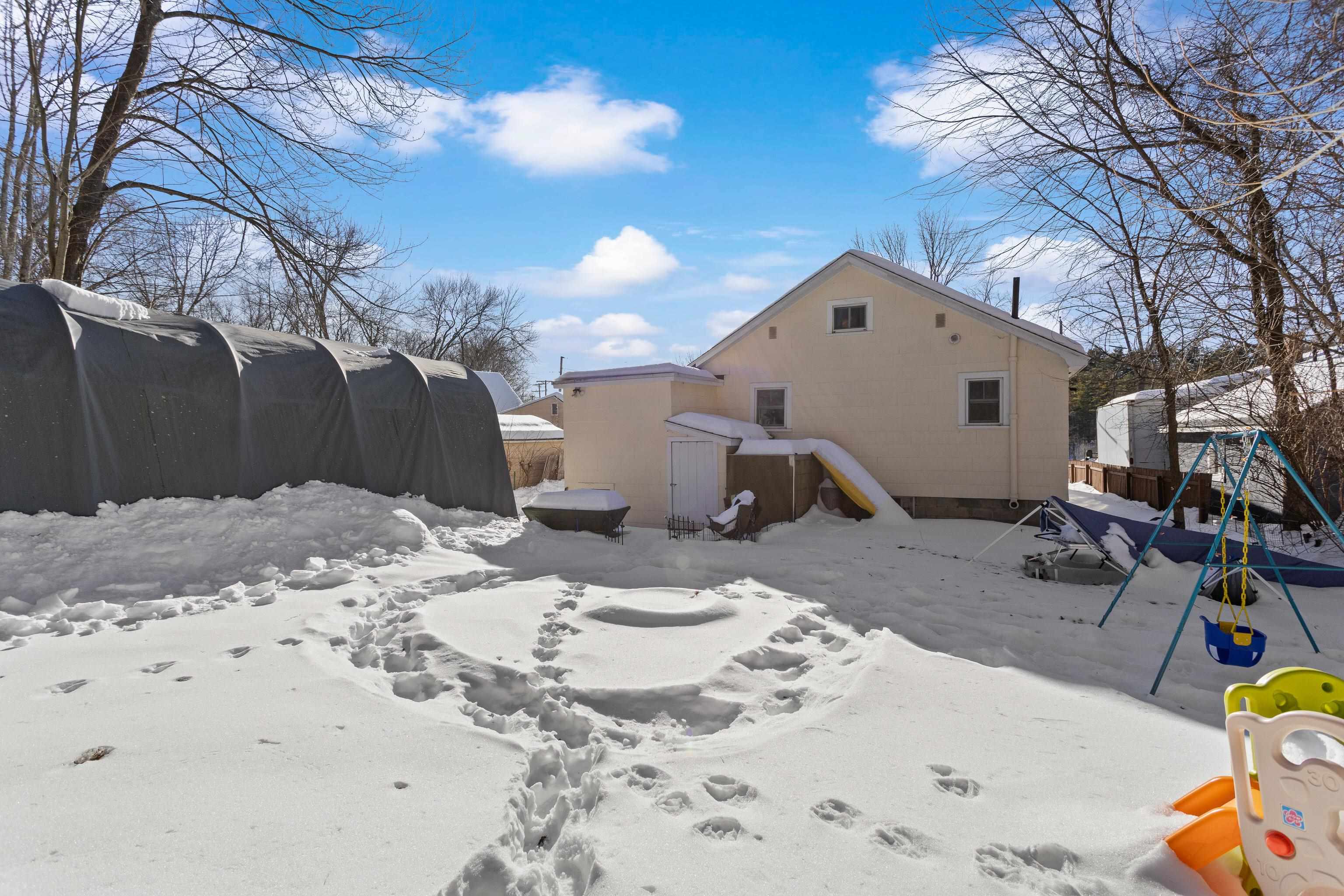 75 Electric St, Manchester, NH 03102