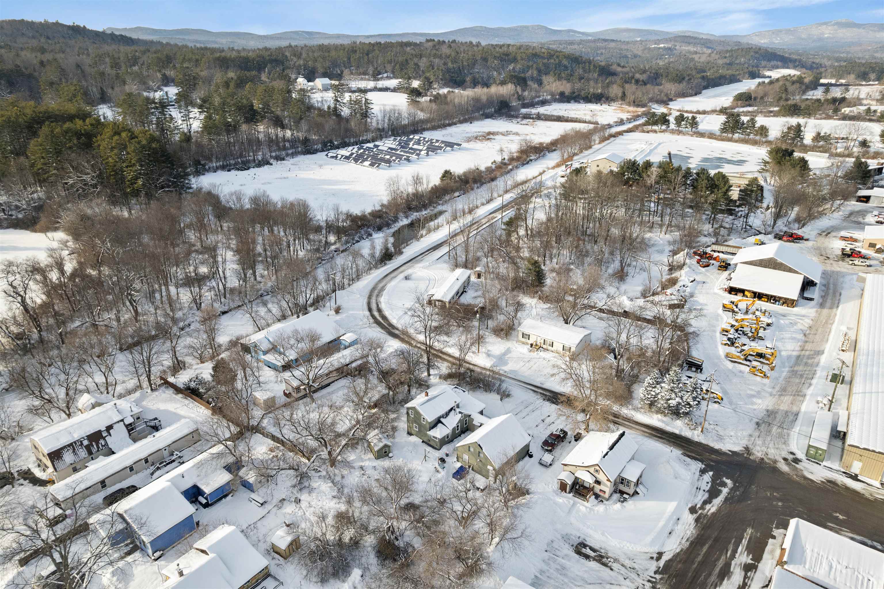 11 Putnam Rd, Newport, NH 03773