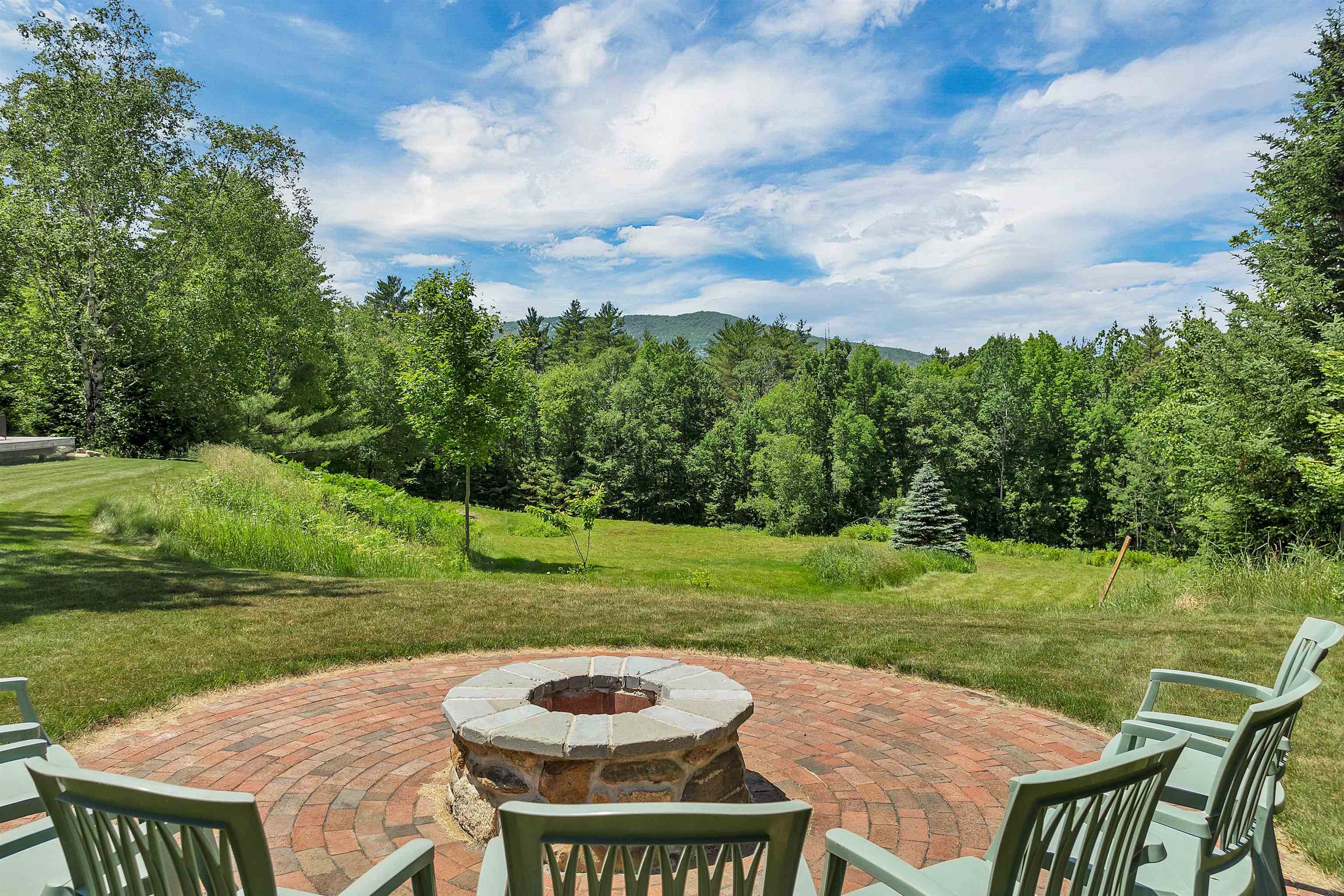 83 Towle Rd, Jackson, NH 03846