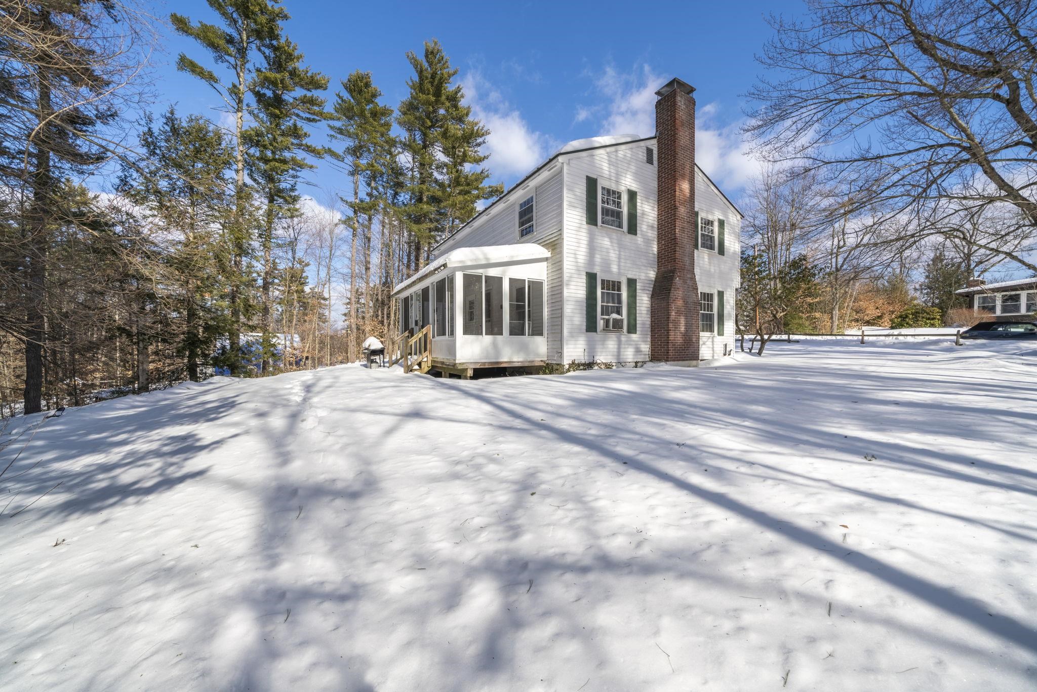 27 Webb Rd, Peterborough, NH 03458