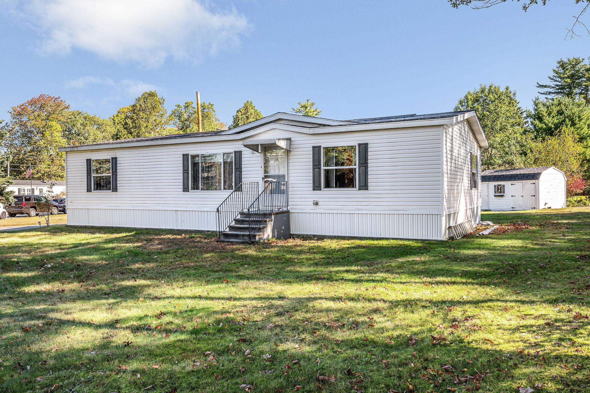 18 Winter St, Salem, NH 03079