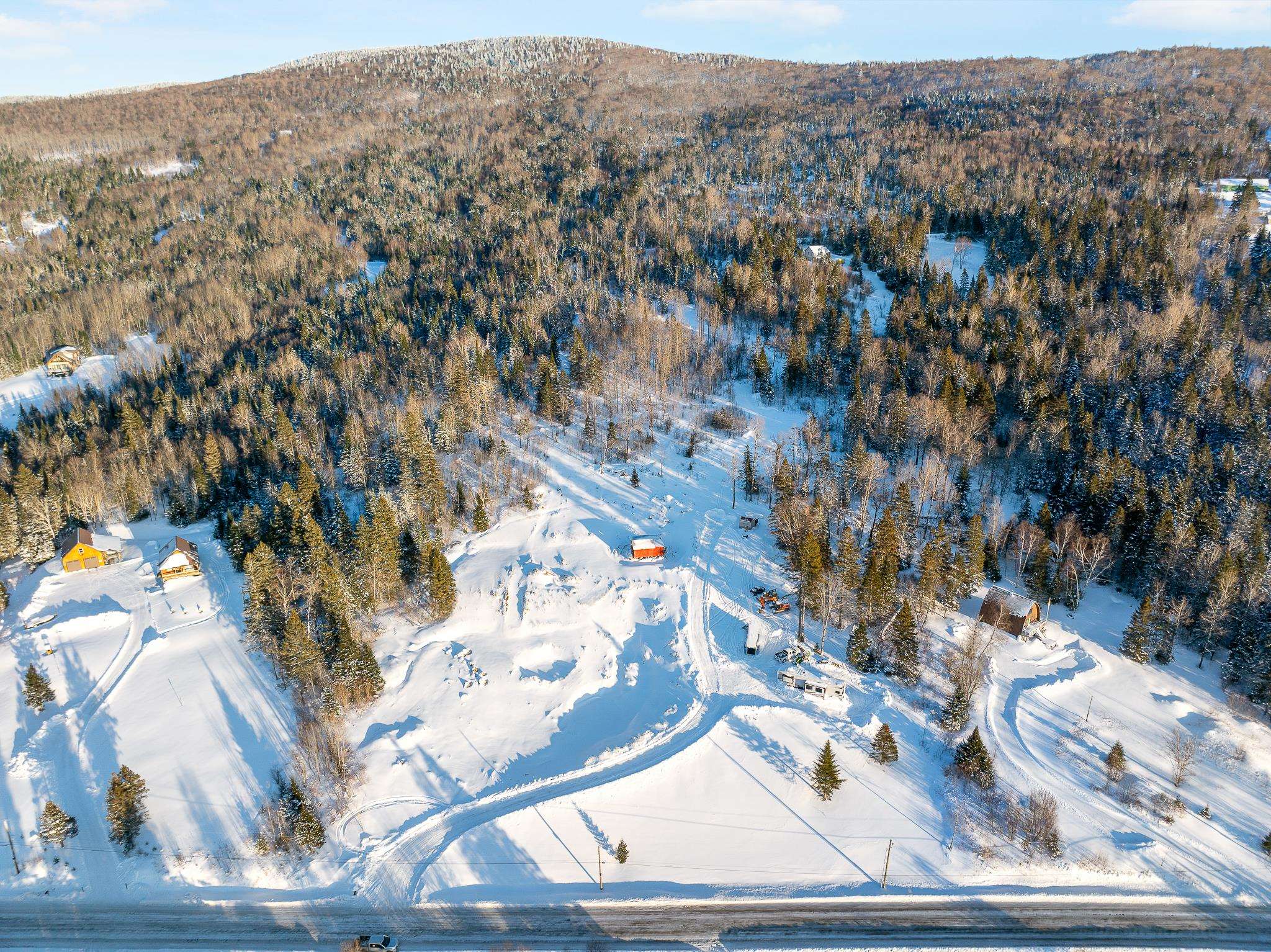 848 Diamond Pond Rd, Stewartstown, NH 03597