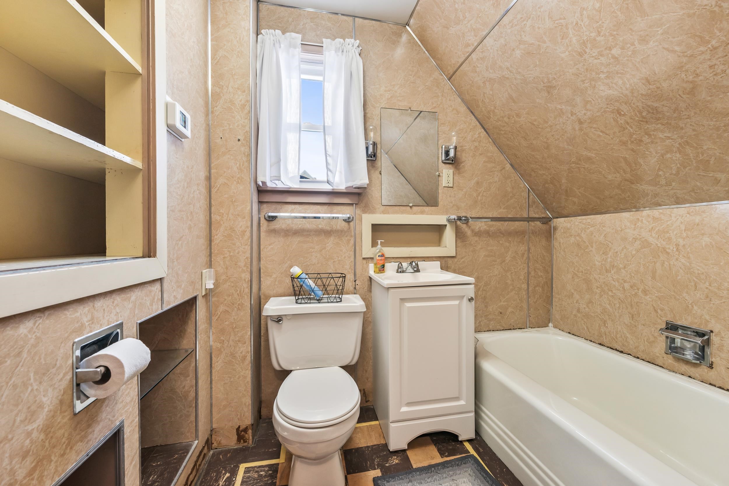 116 Washington St, Berlin, NH 03570