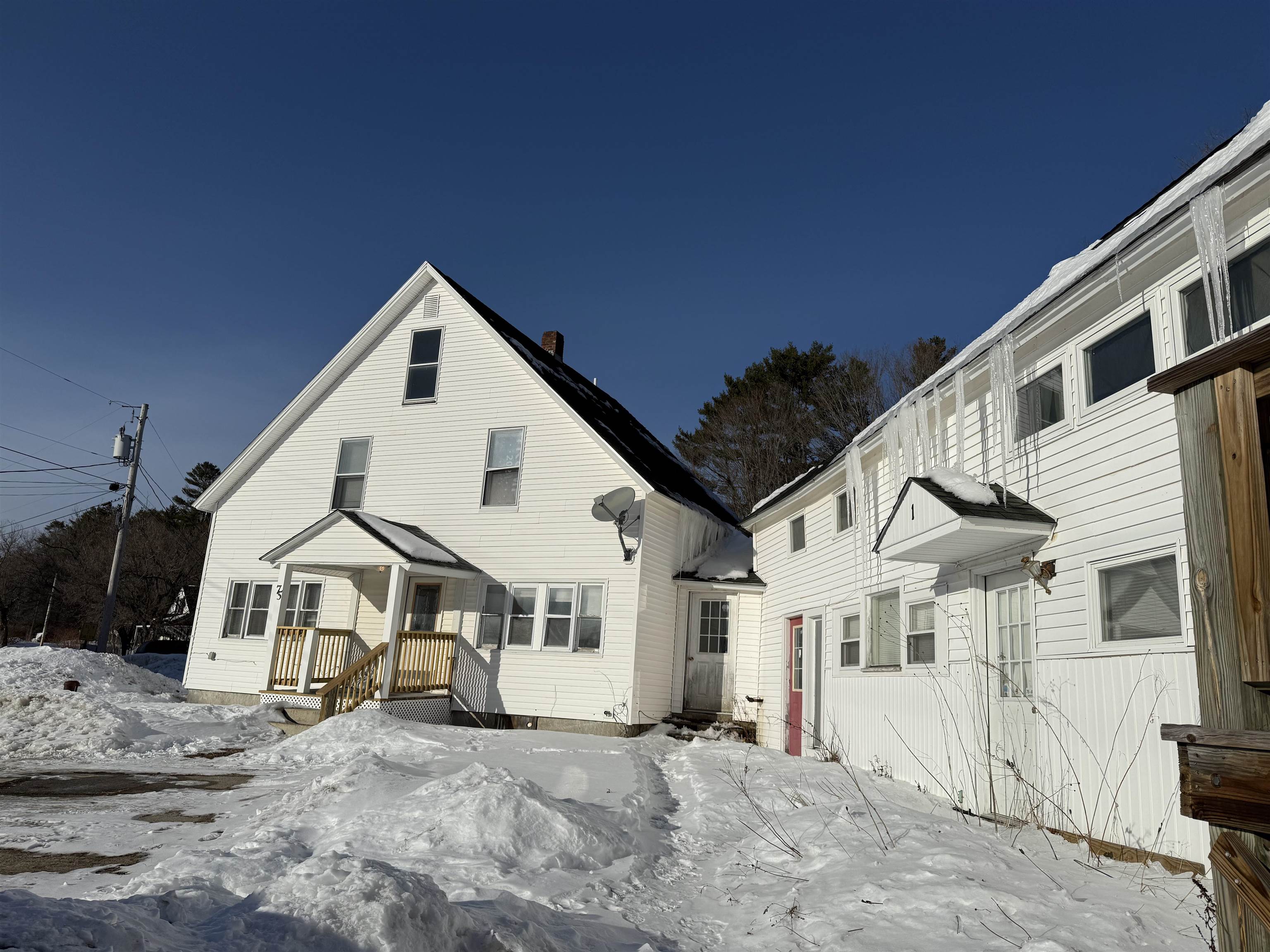 Sun Filled Rooms 24687882