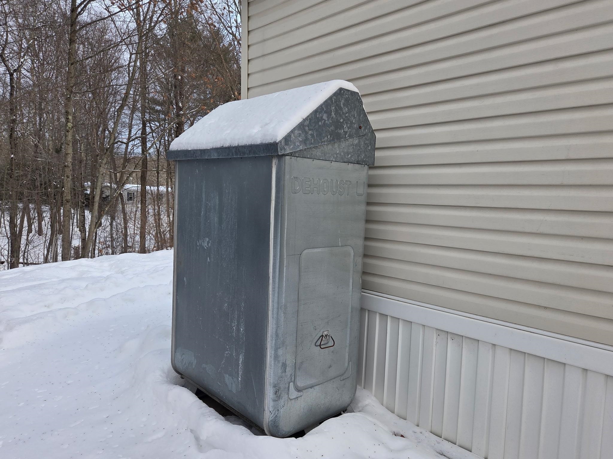 162 Pebblewood Dr, Charlestown, NH 03603