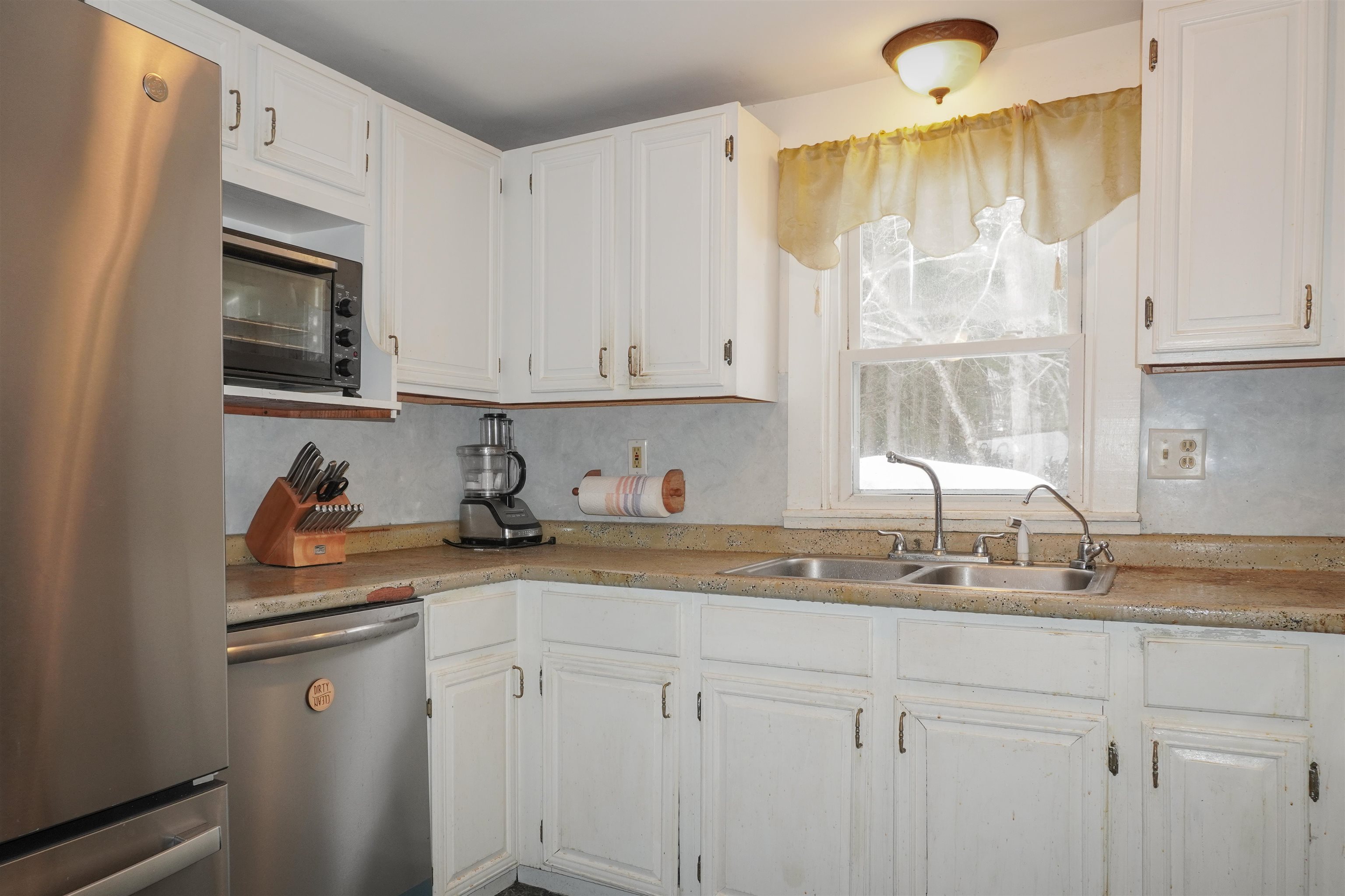 31 Pine Rd, Middleton, NH 03887