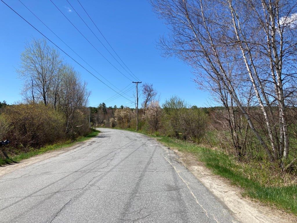 Town Road Frontage 24616923