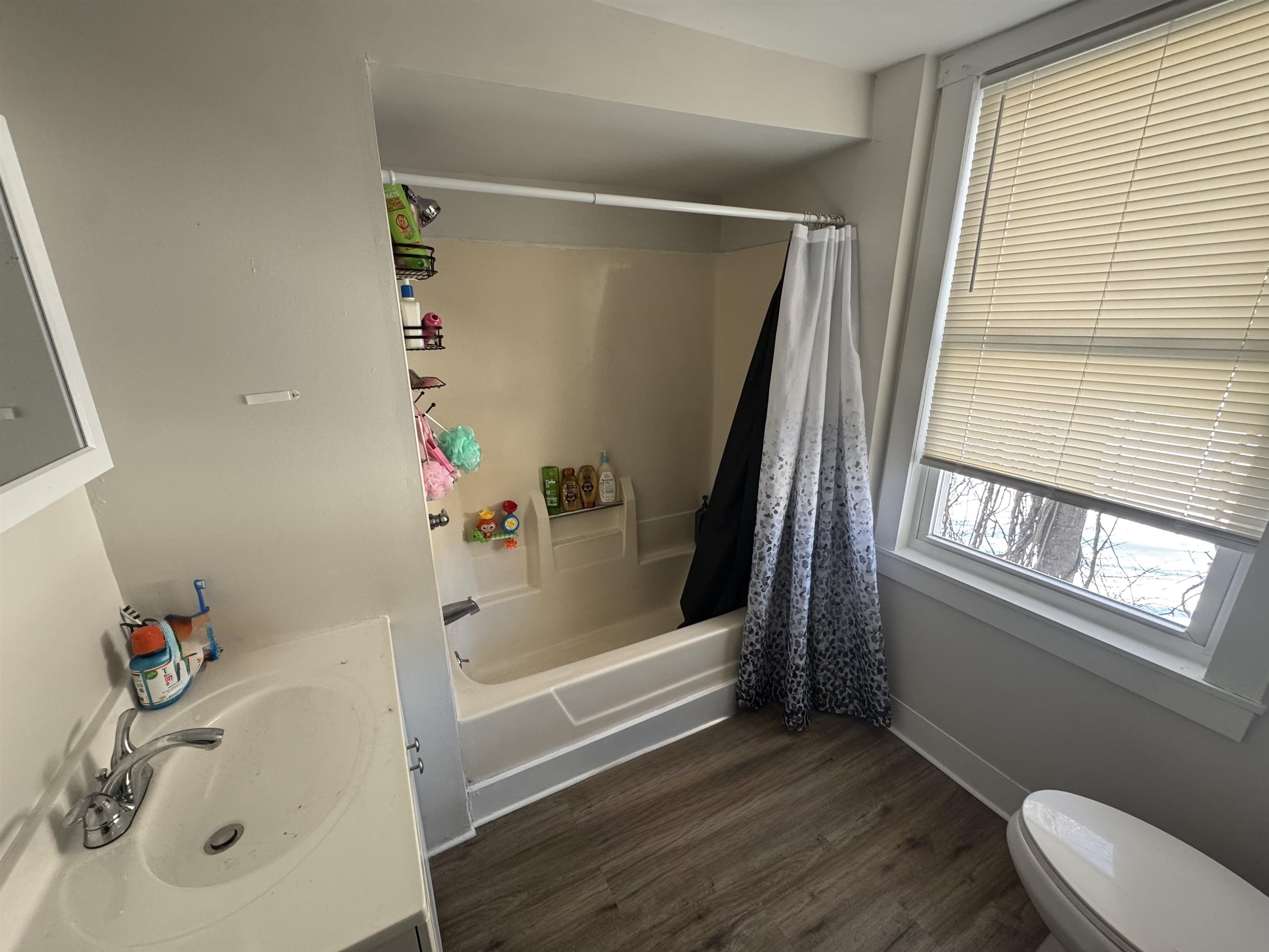 94 Main St, Winchester, NH 03477