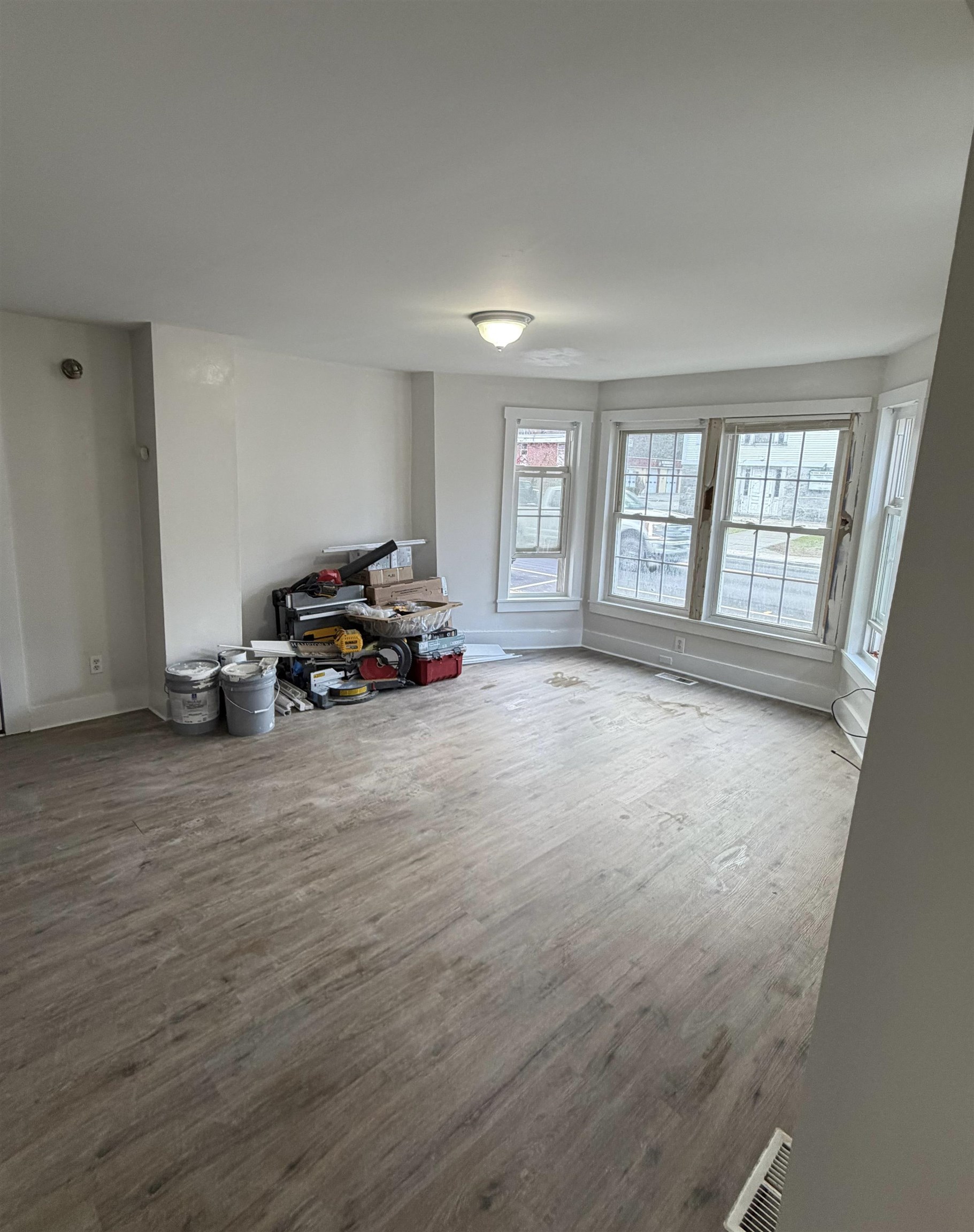 94 Main St, Winchester, NH 03477