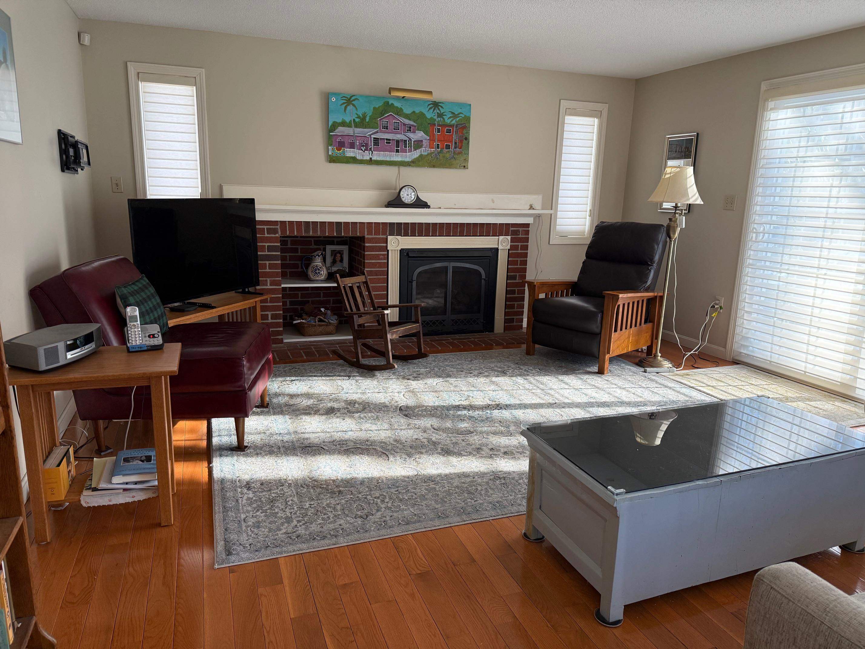 555 Straw Hill Rd, Manchester, NH 03104