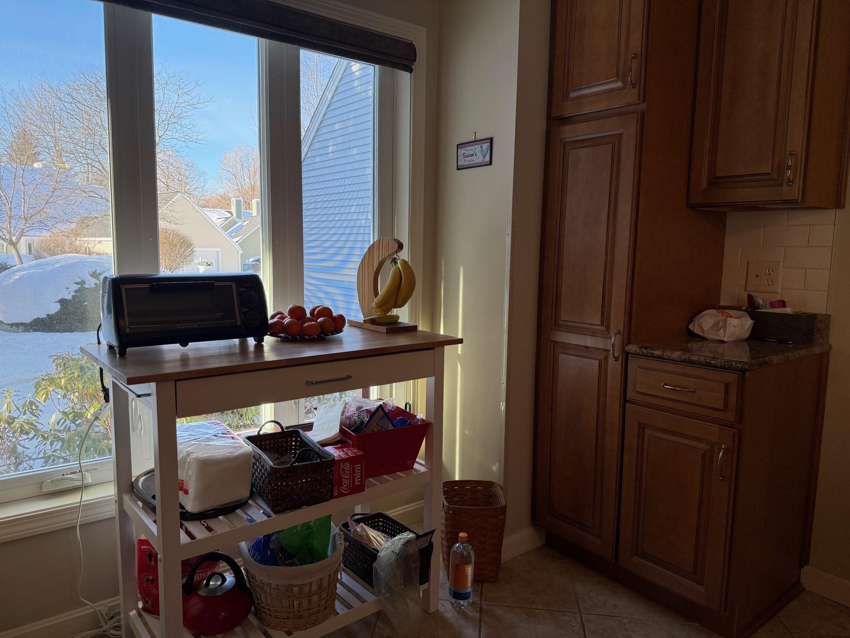 555 Straw Hill Rd, Manchester, NH 03104