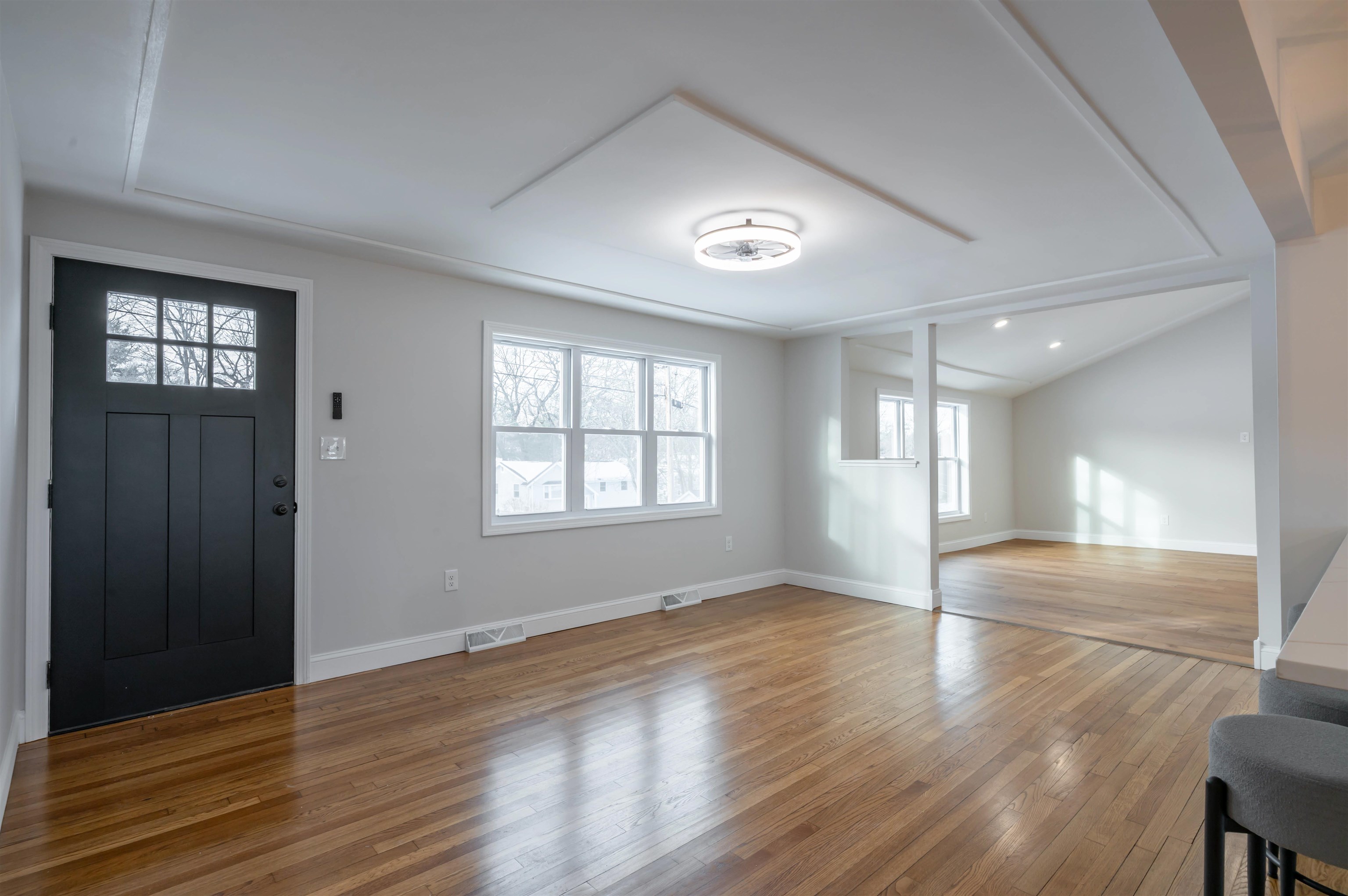 10 Woodfield St, Nashua, NH 03062