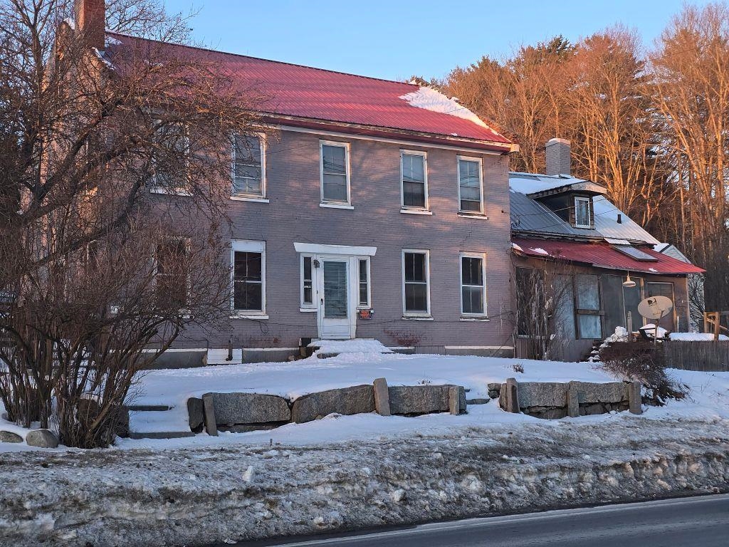 130 Sunapee St, Newport, NH 03773