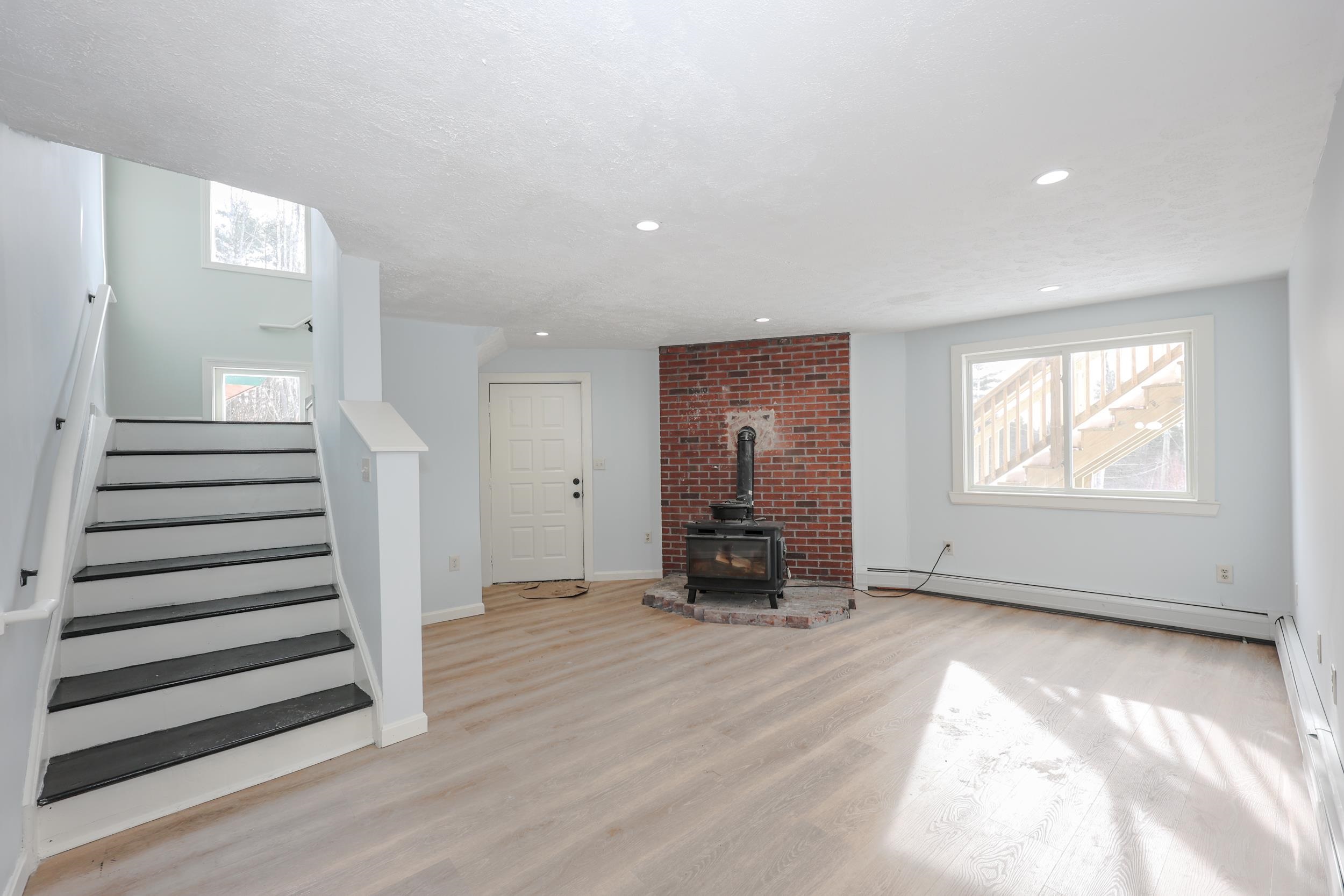 68 Targhee Dr, Pittsfield, NH 03263