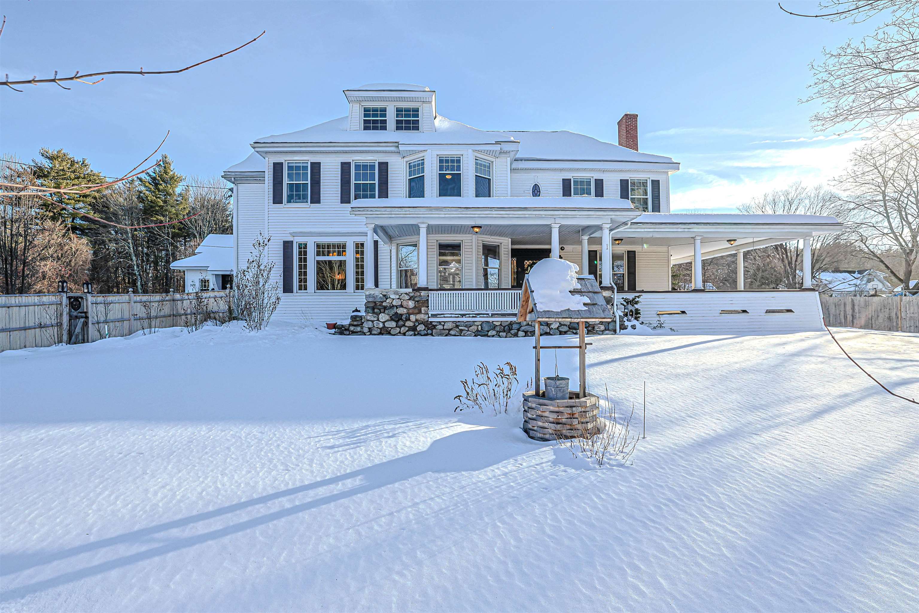 120 S Mast St, Goffstown, NH 03045