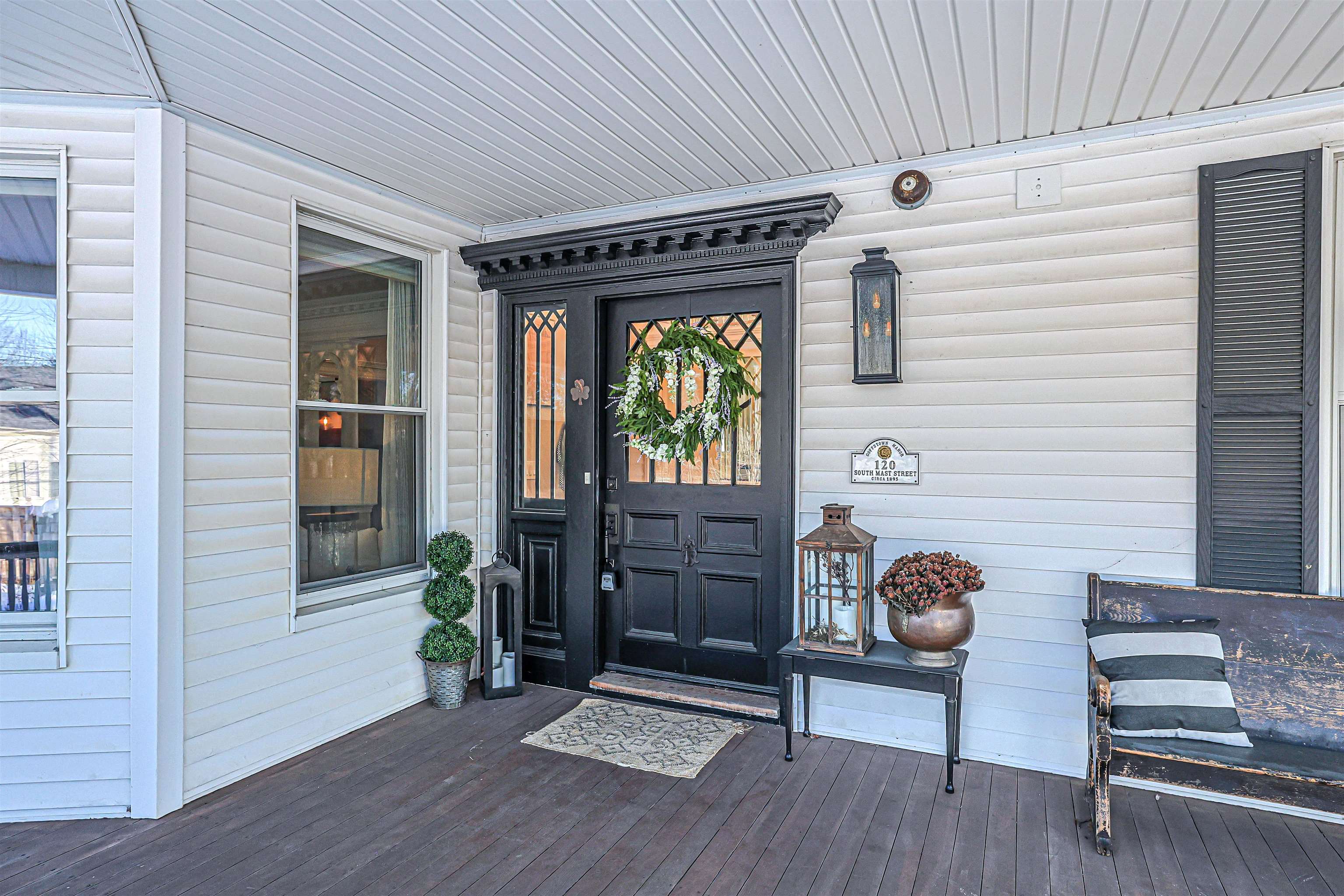 120 S Mast St, Goffstown, NH 03045