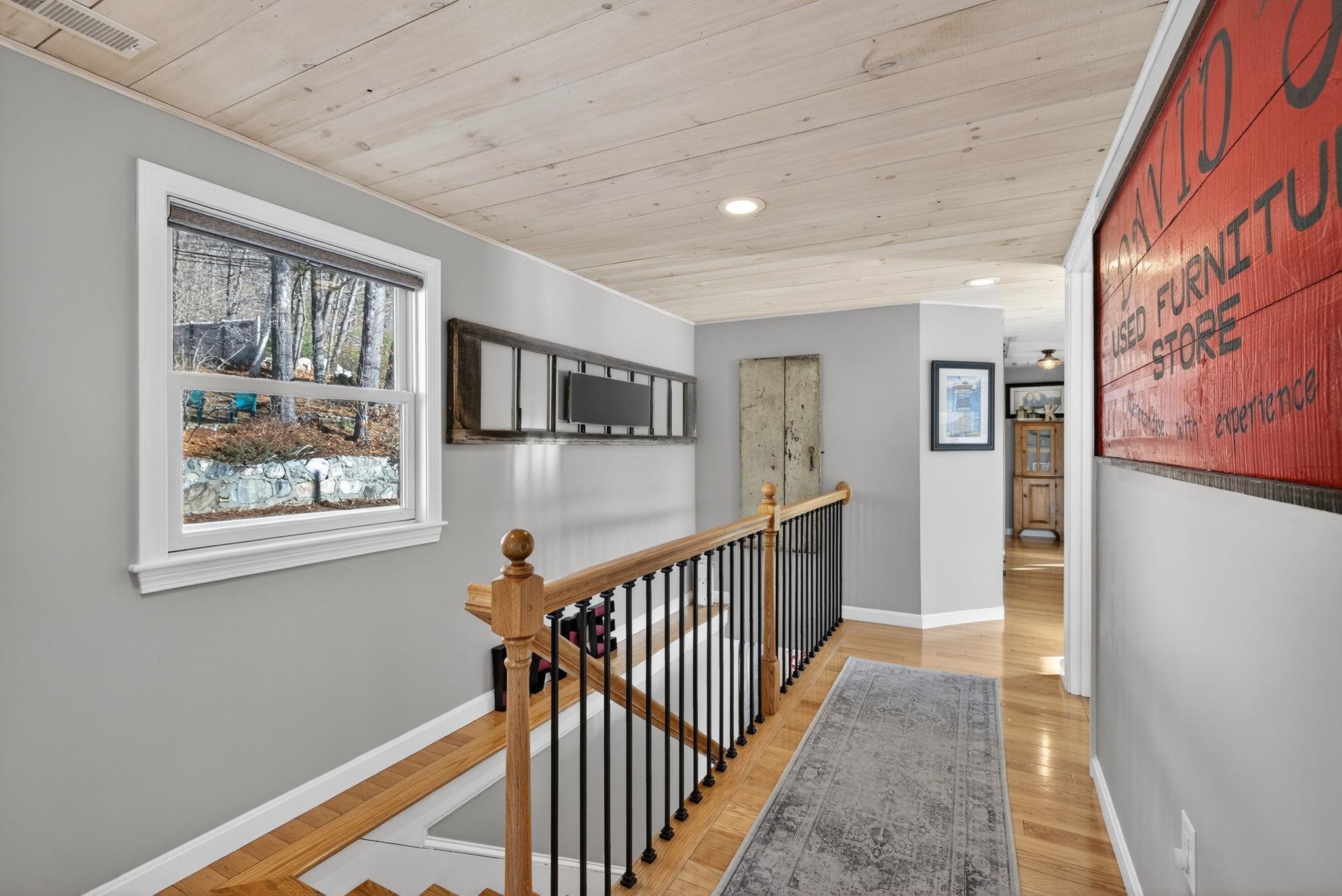 195 East Side Dr, Alton, NH 03809