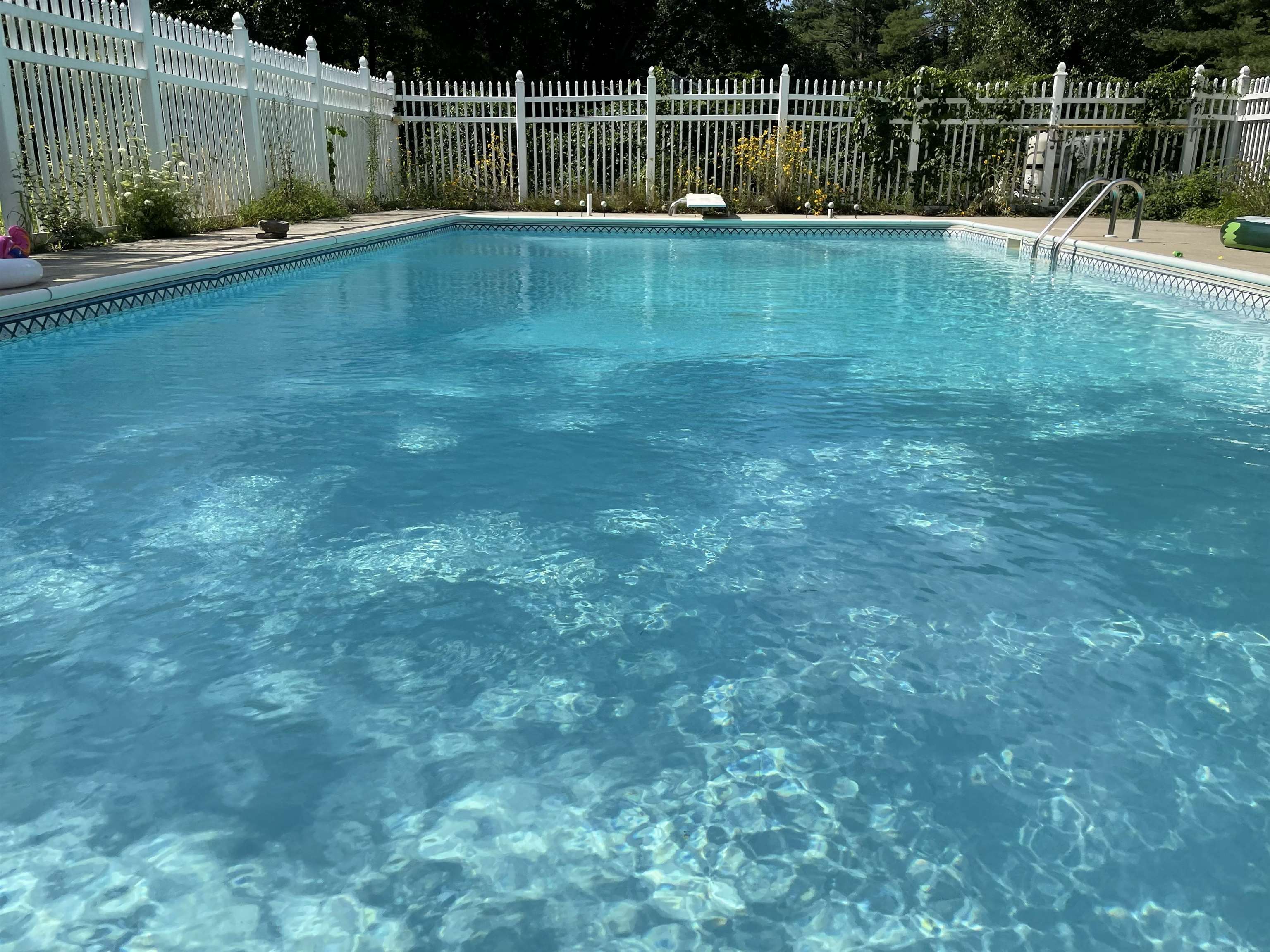 30 Pond Parish Rd, Amherst, NH 03031