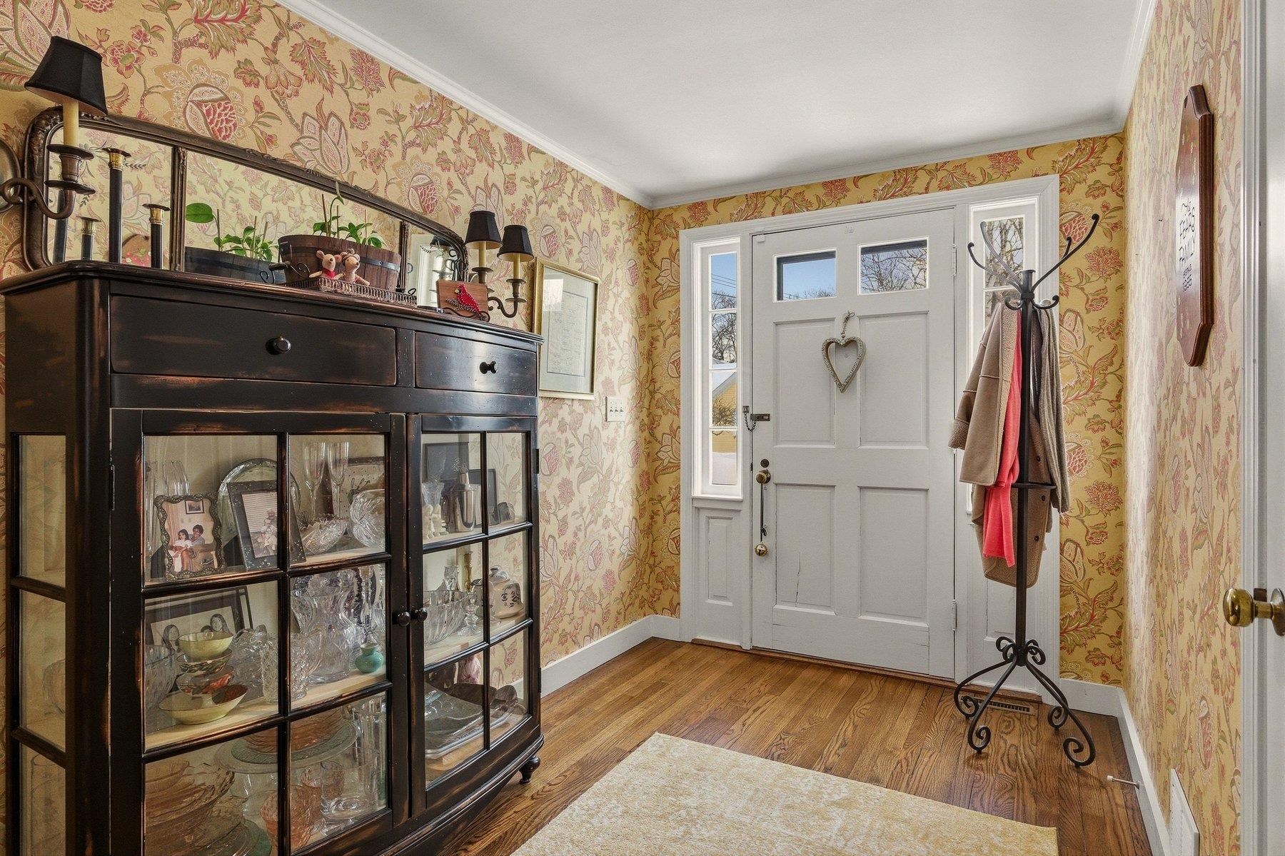 5 Bayberry Ln, Exeter, NH 03833