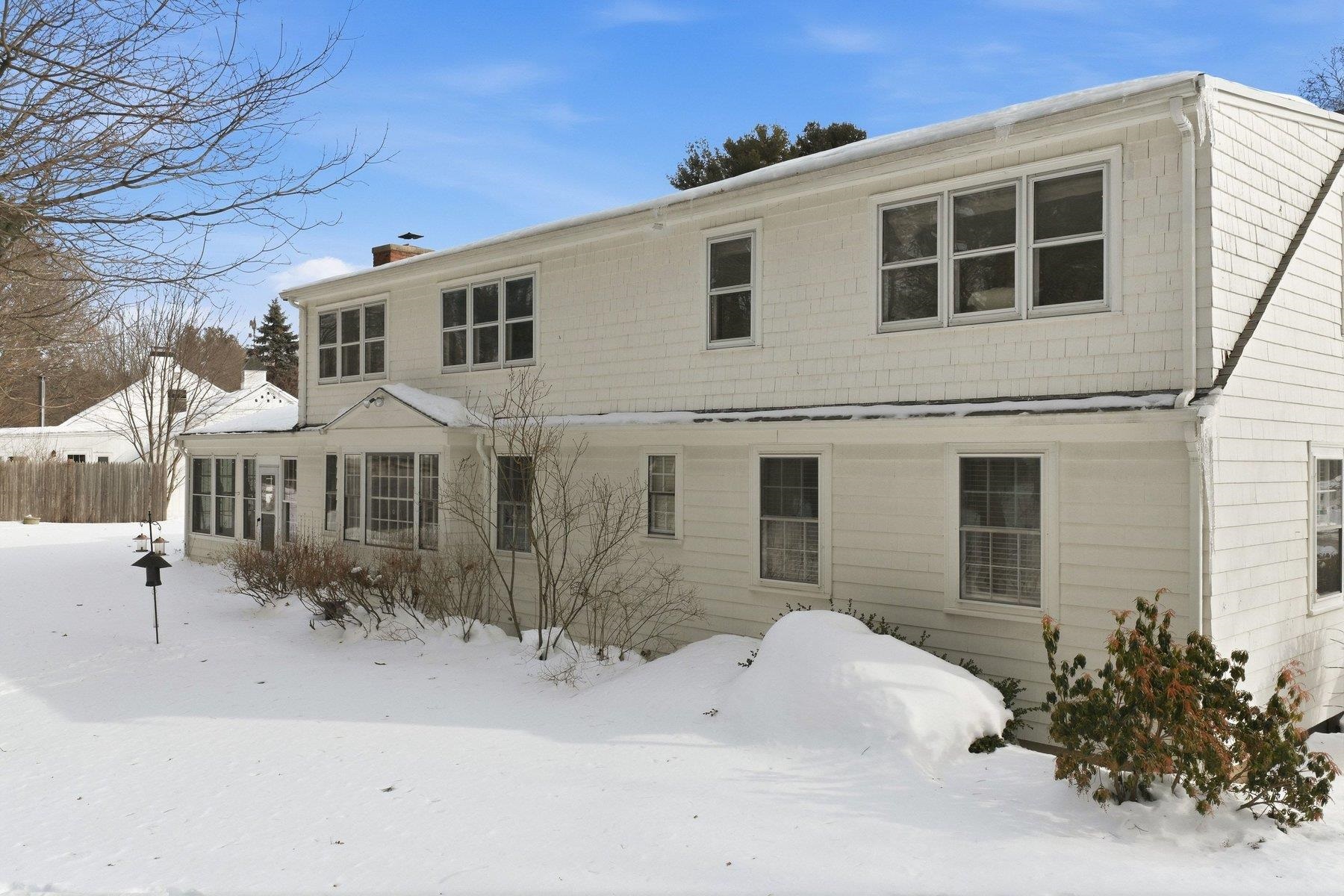 5 Bayberry Ln, Exeter, NH 03833