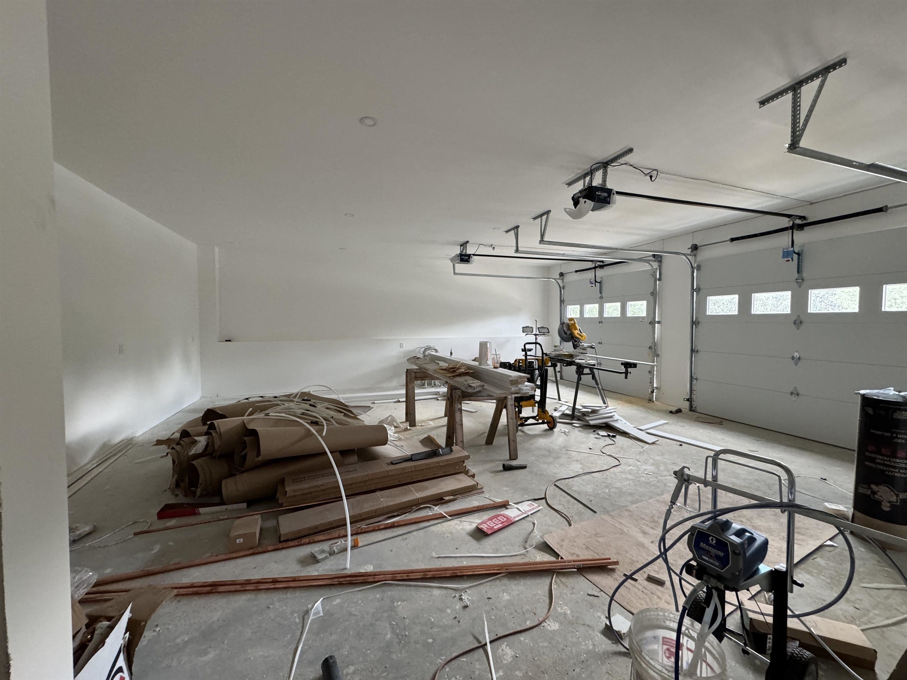 2 Car Garage 24700467