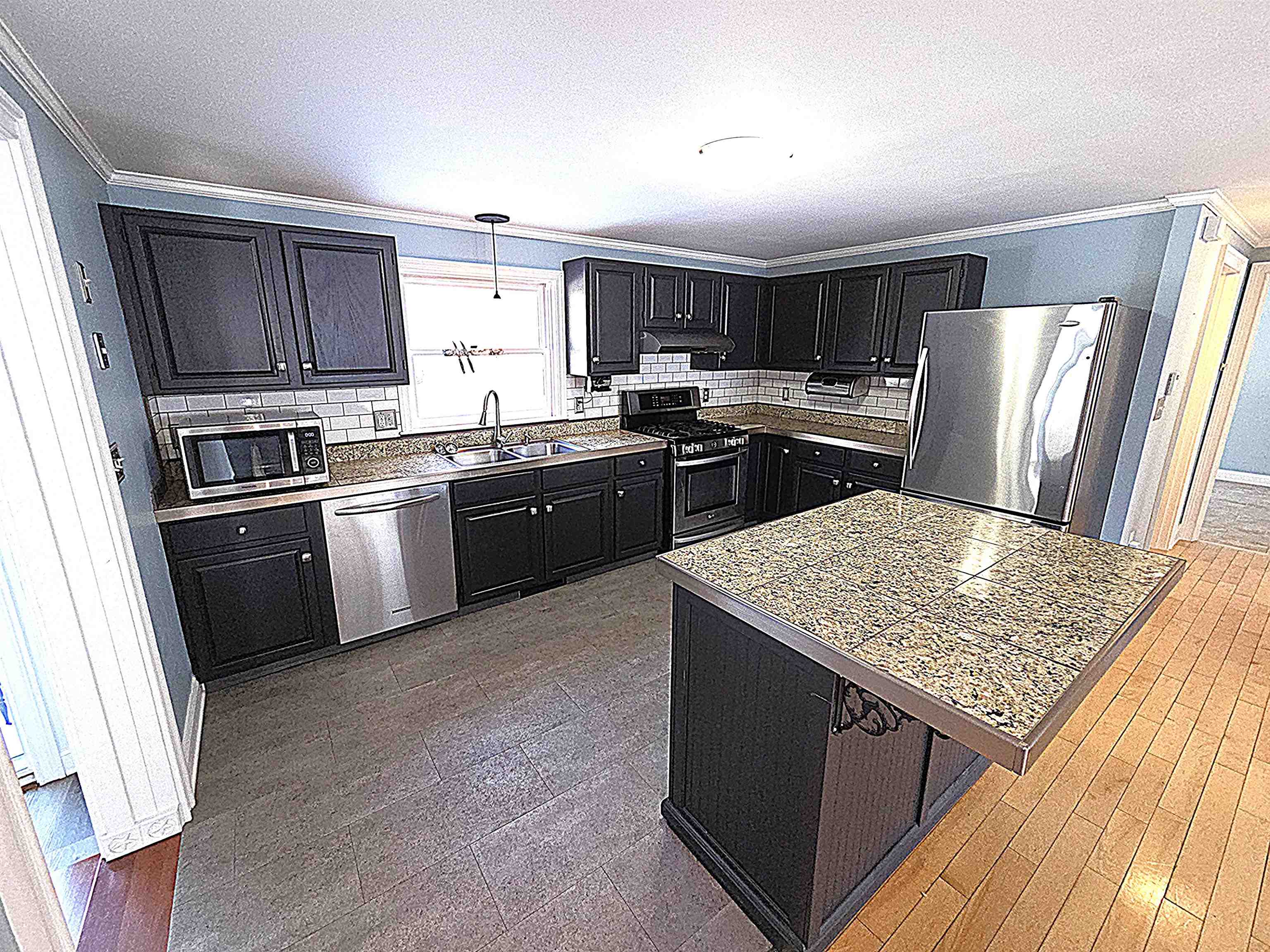 9 Norton Woods Dr, Newmarket, NH 03857