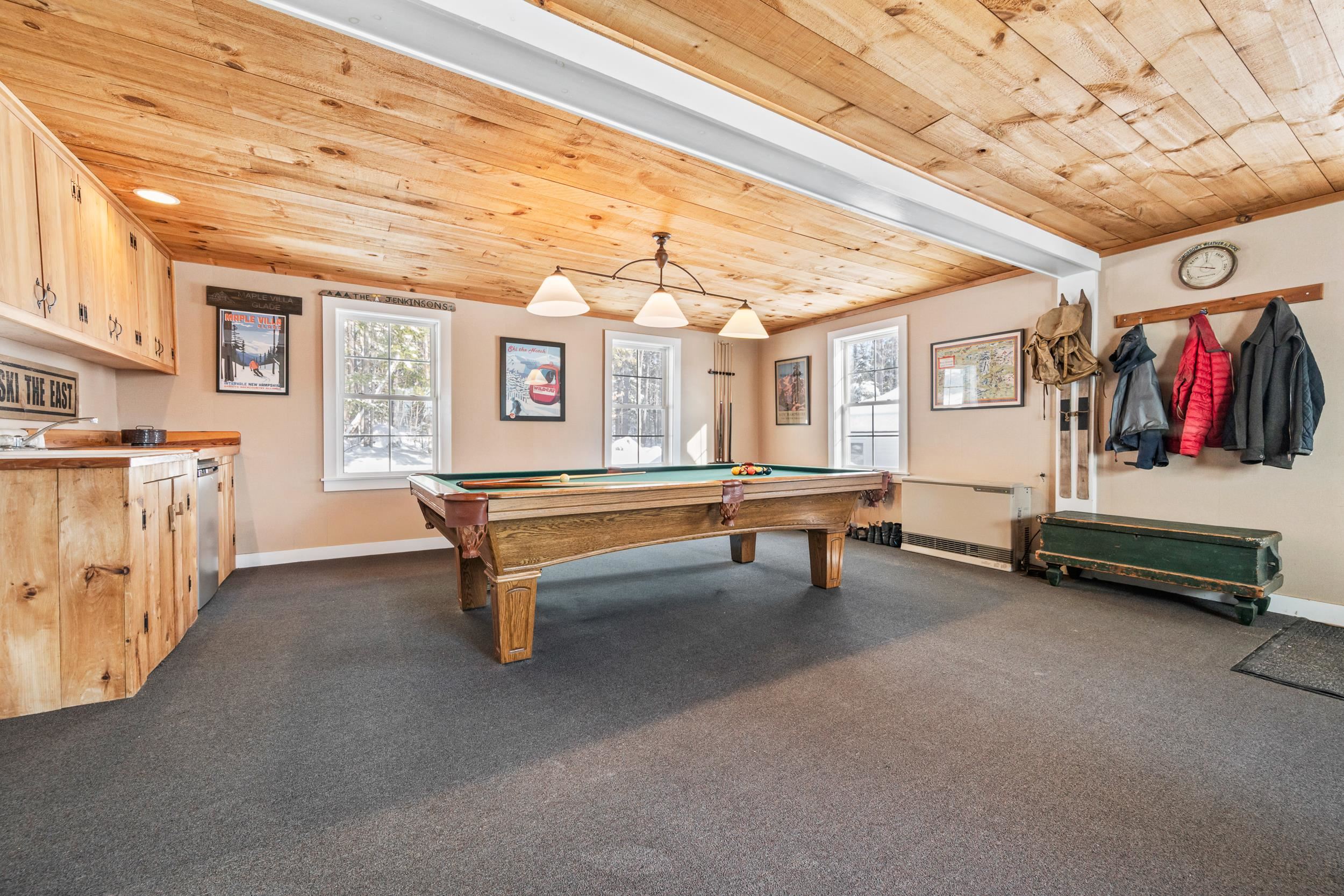 Plenty of room for any shot.