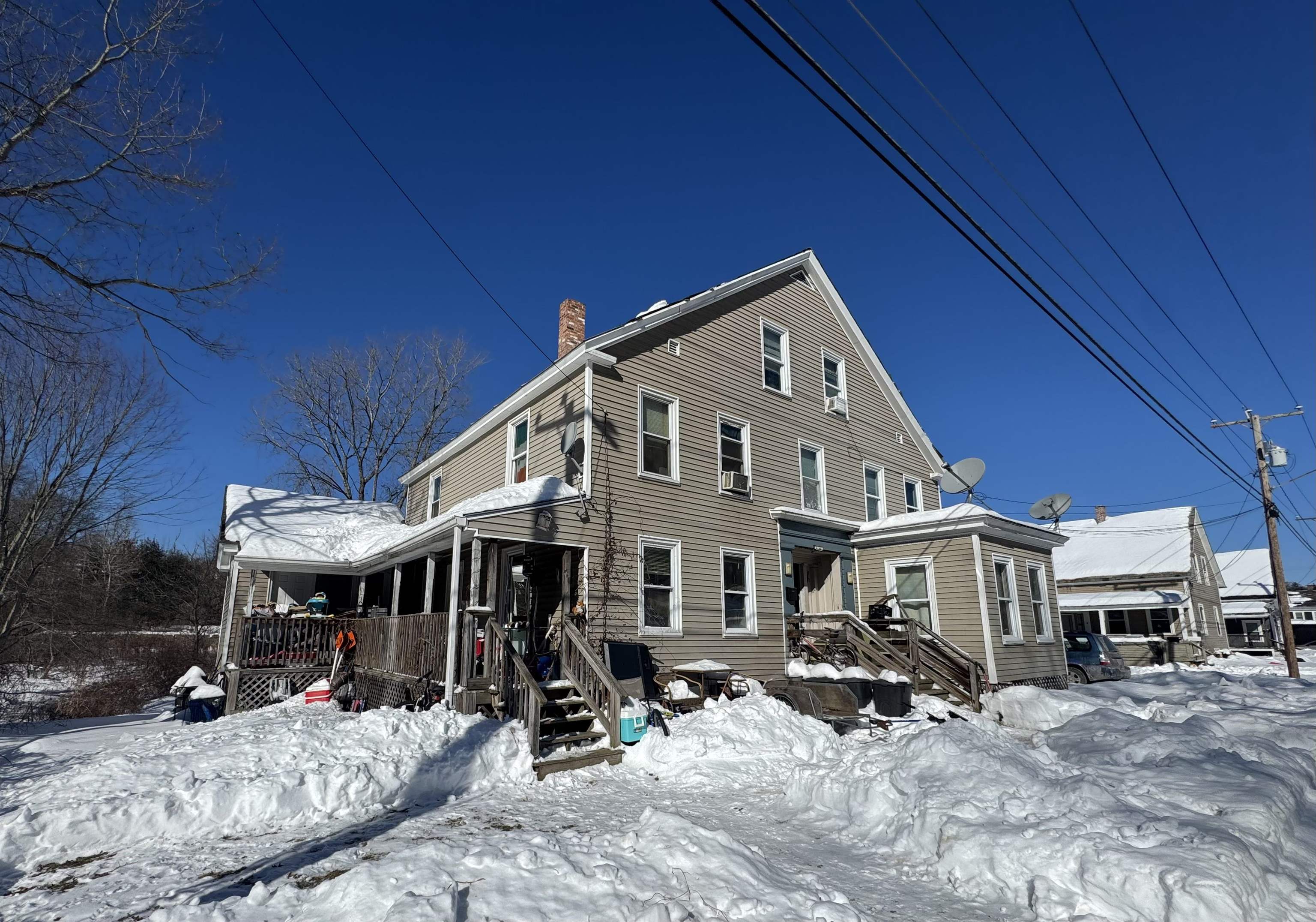 11 Ashuelot St, Winchester, NH 03477