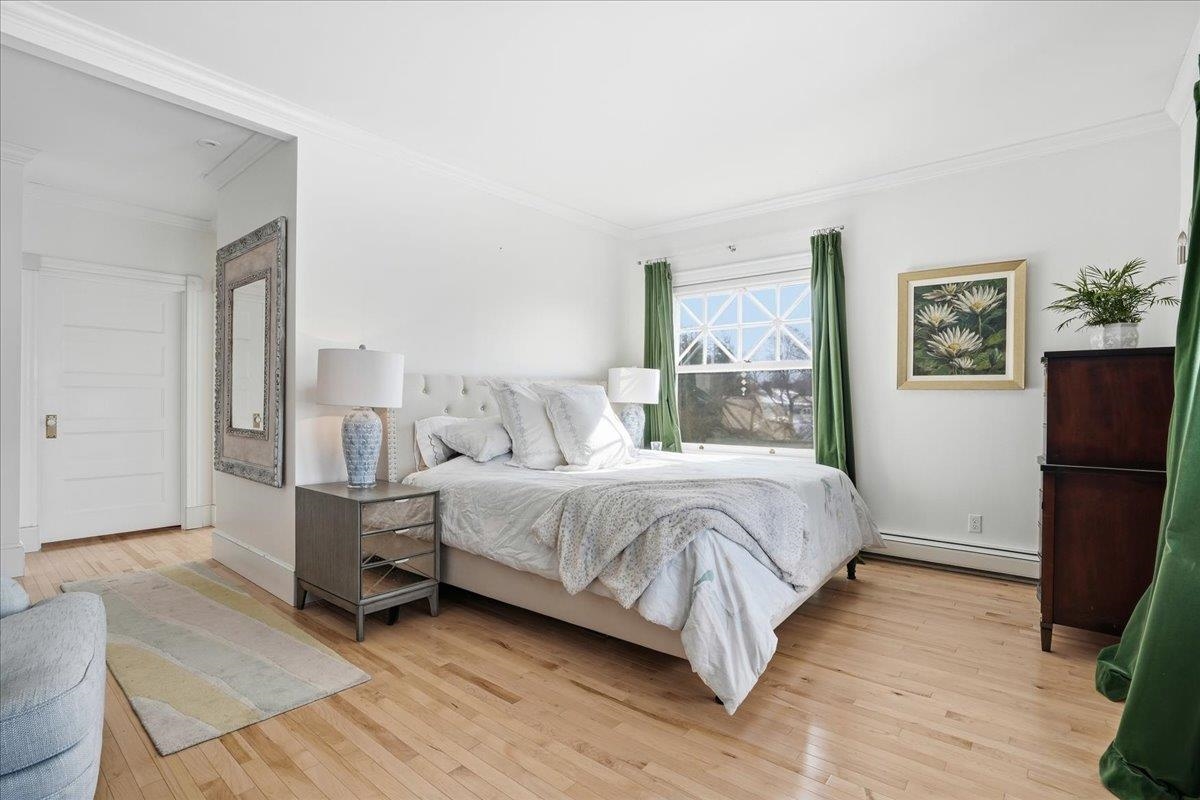 2159 Elm St, Manchester, NH 03104