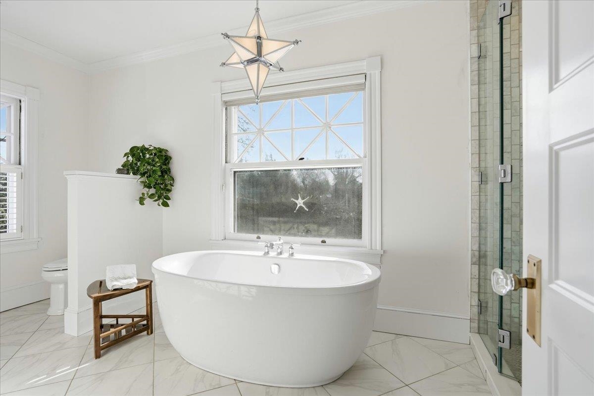 2159 Elm St, Manchester, NH 03104