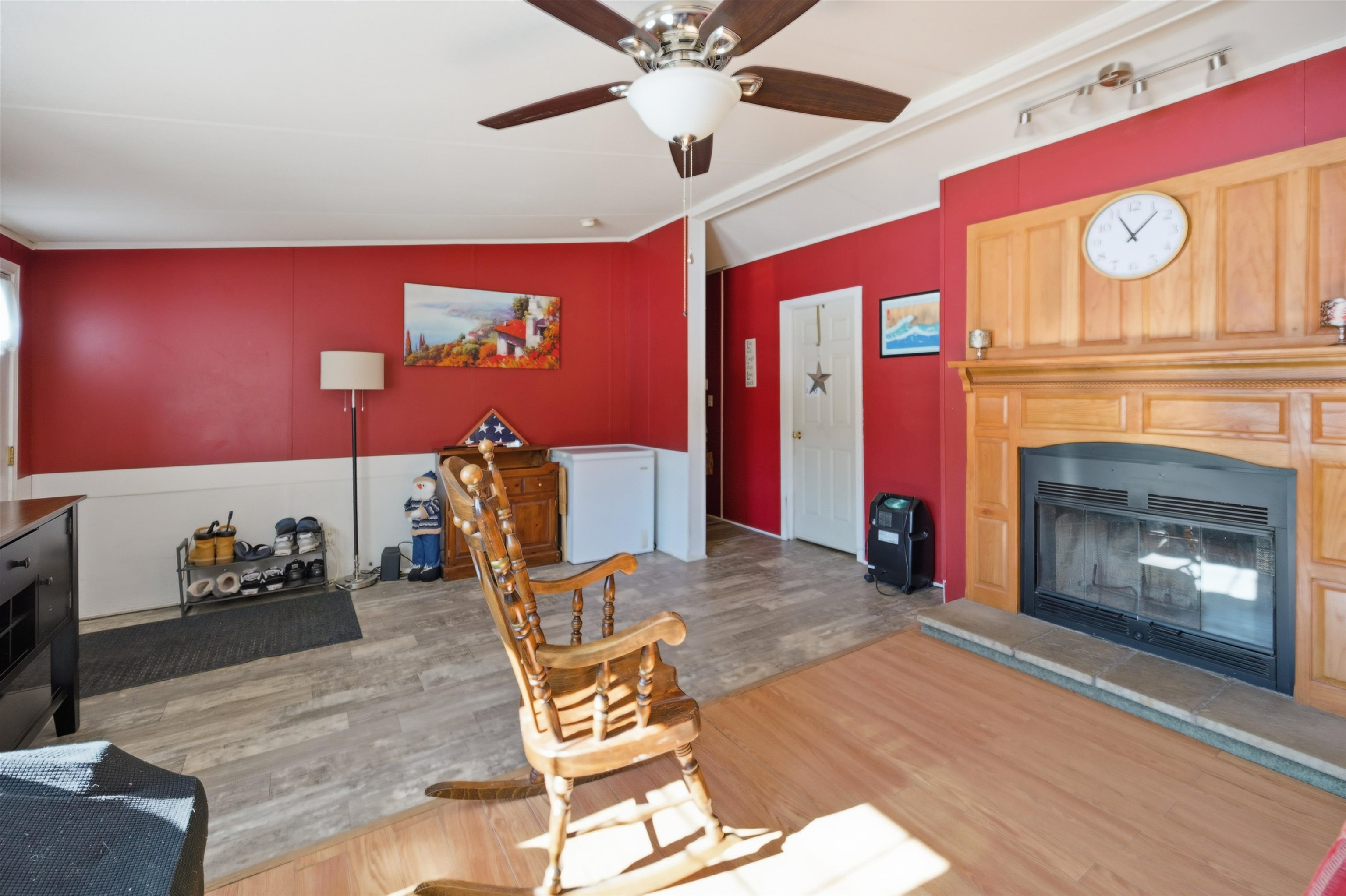 11 Darren Dr, Raymond, NH 03077