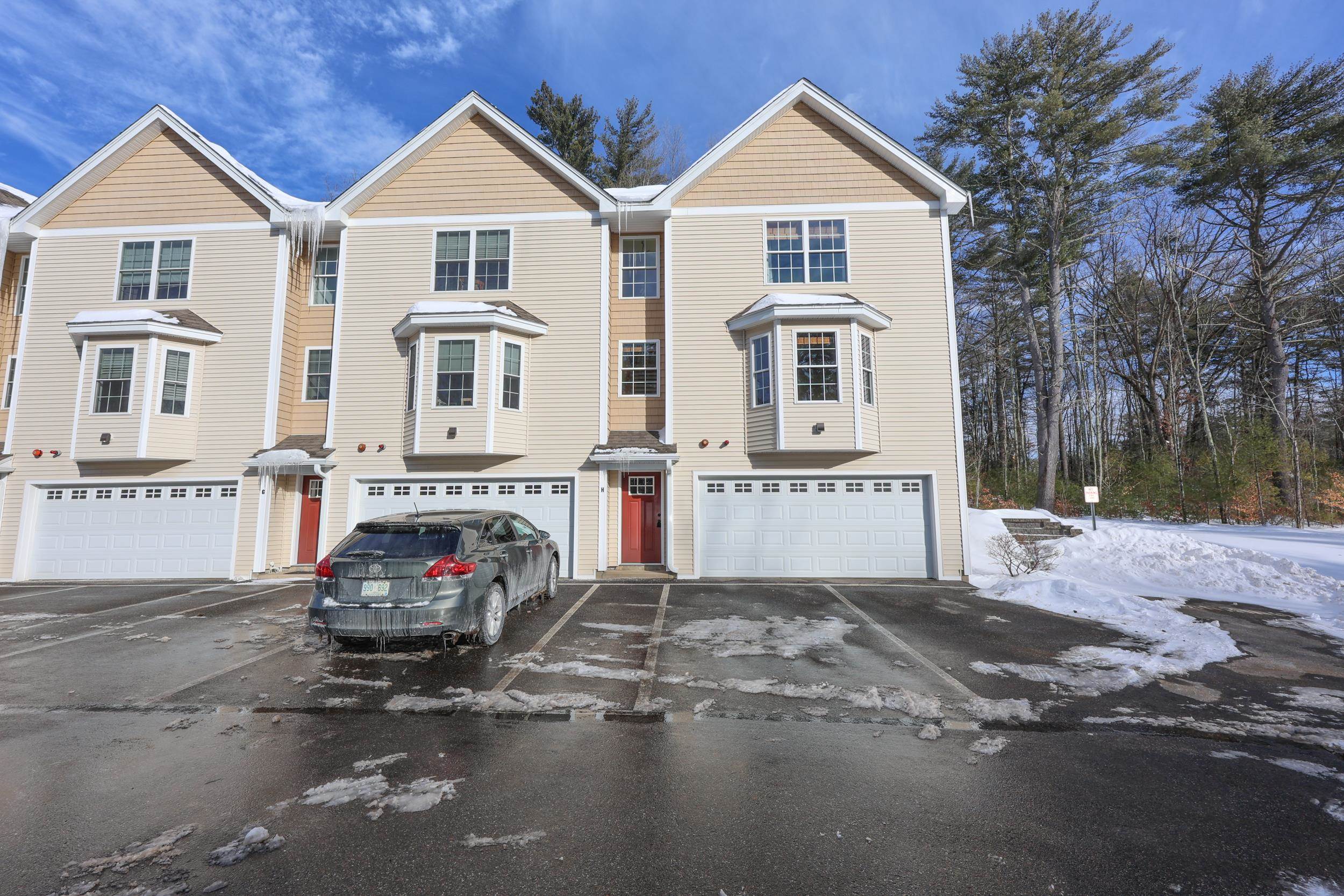 11 Rockingham Rd #H, Auburn, NH 03032