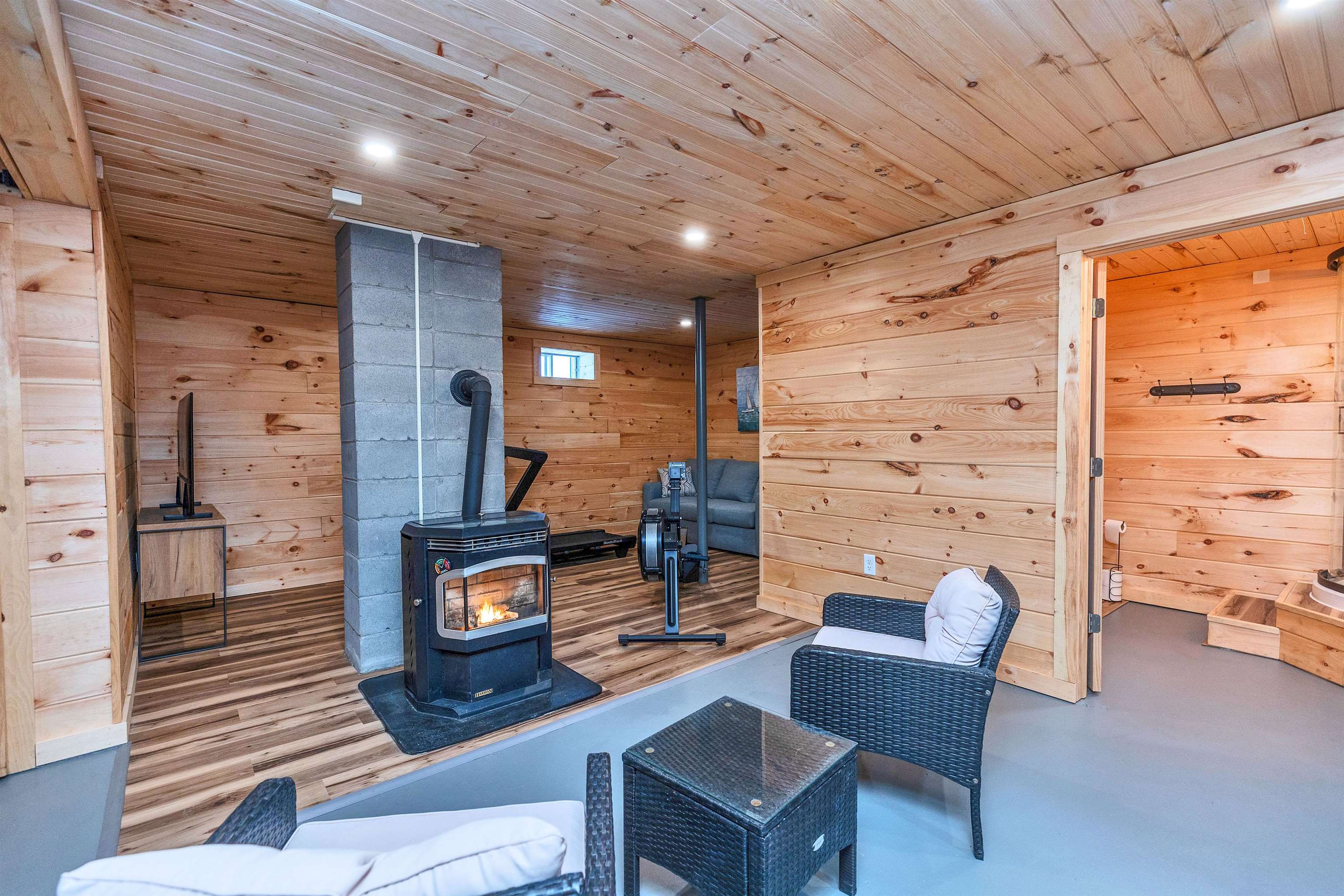 664 Tigola Trl, Stoddard, NH 03464