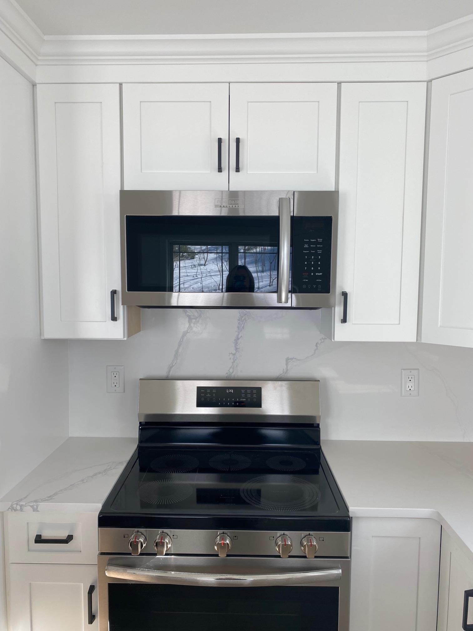 Stainless Steel Appliances 24792462