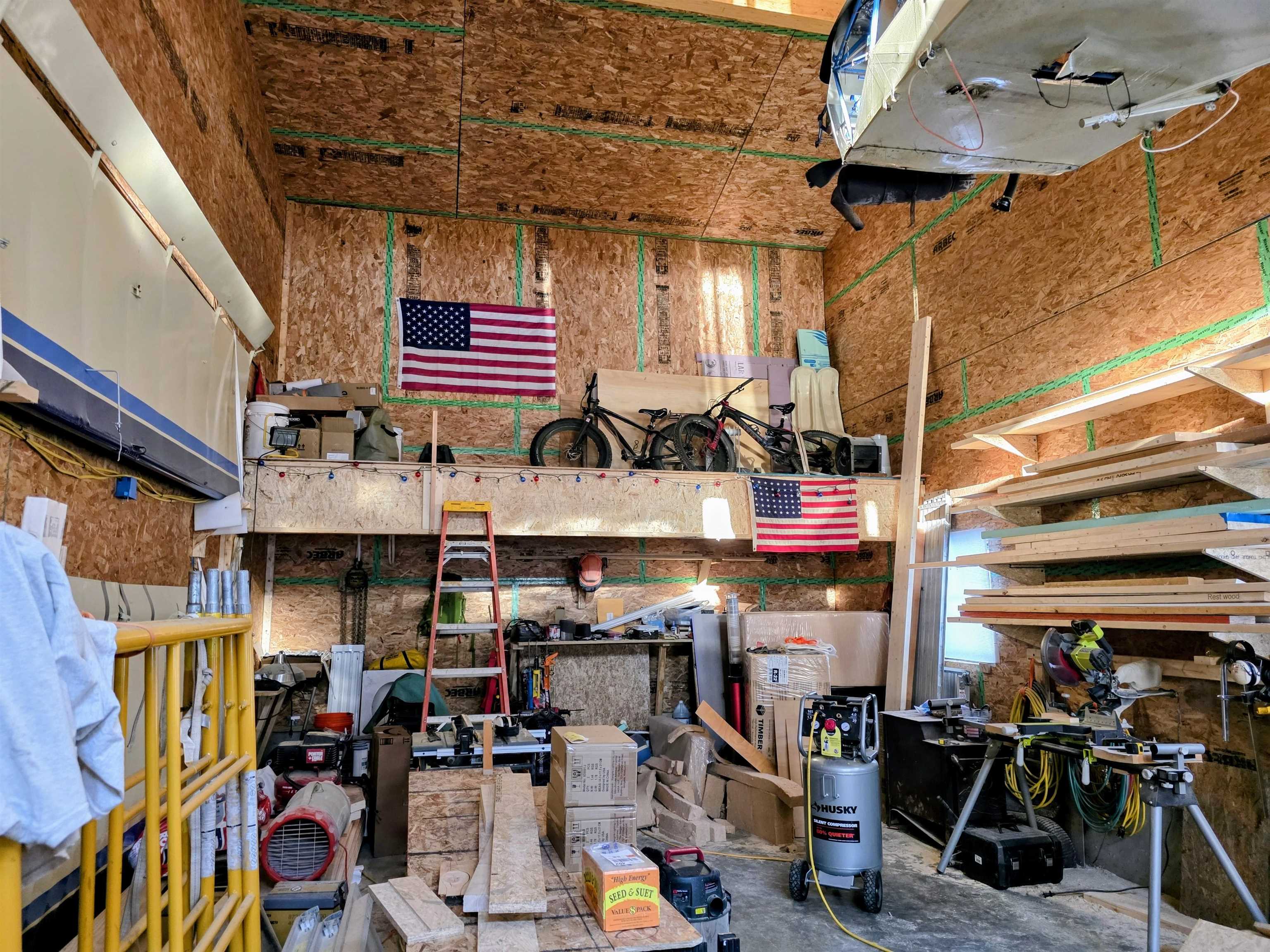 Workshop/2 car garage 24660475