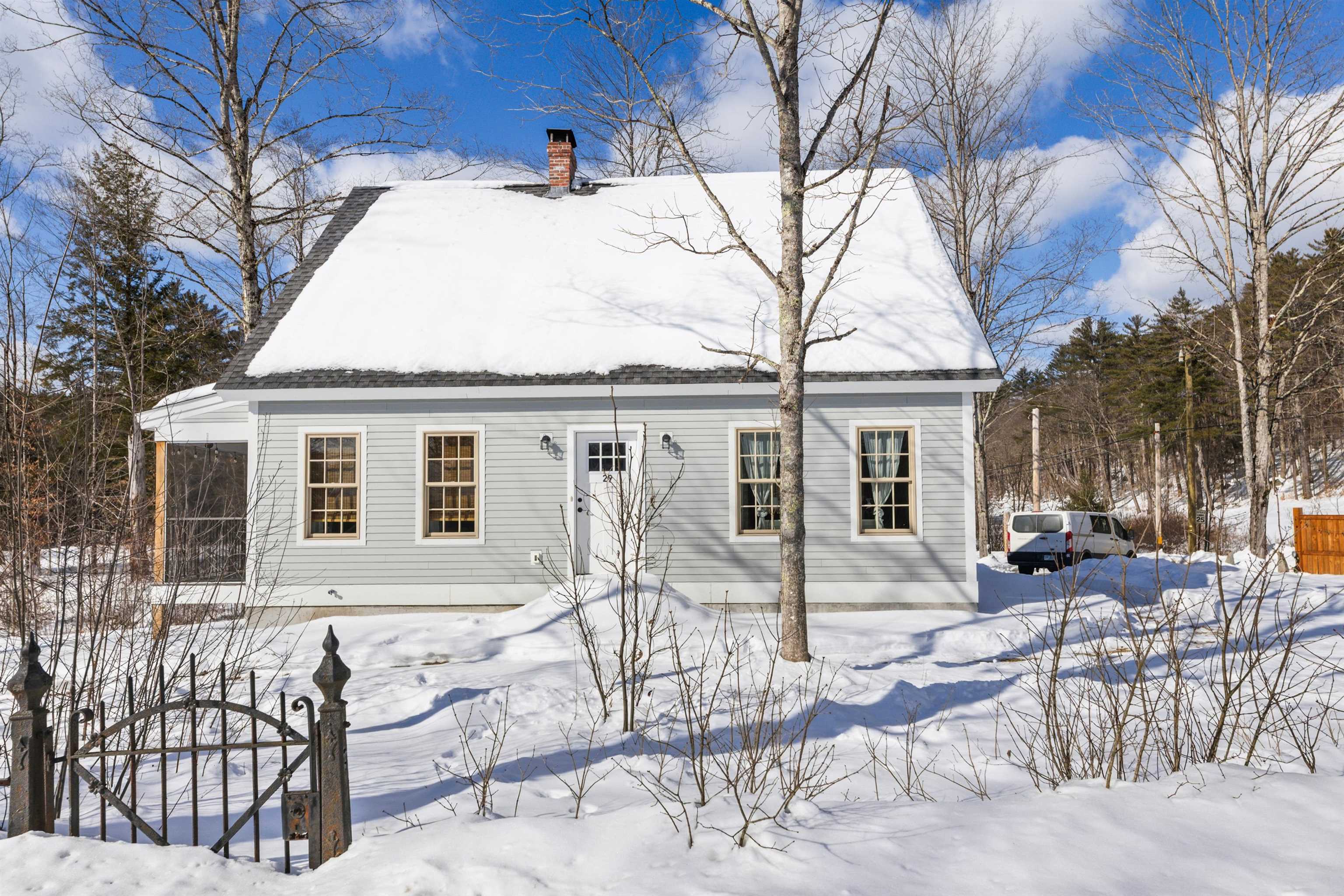 29 Bonds Corner Rd, Hancock, NH 03449