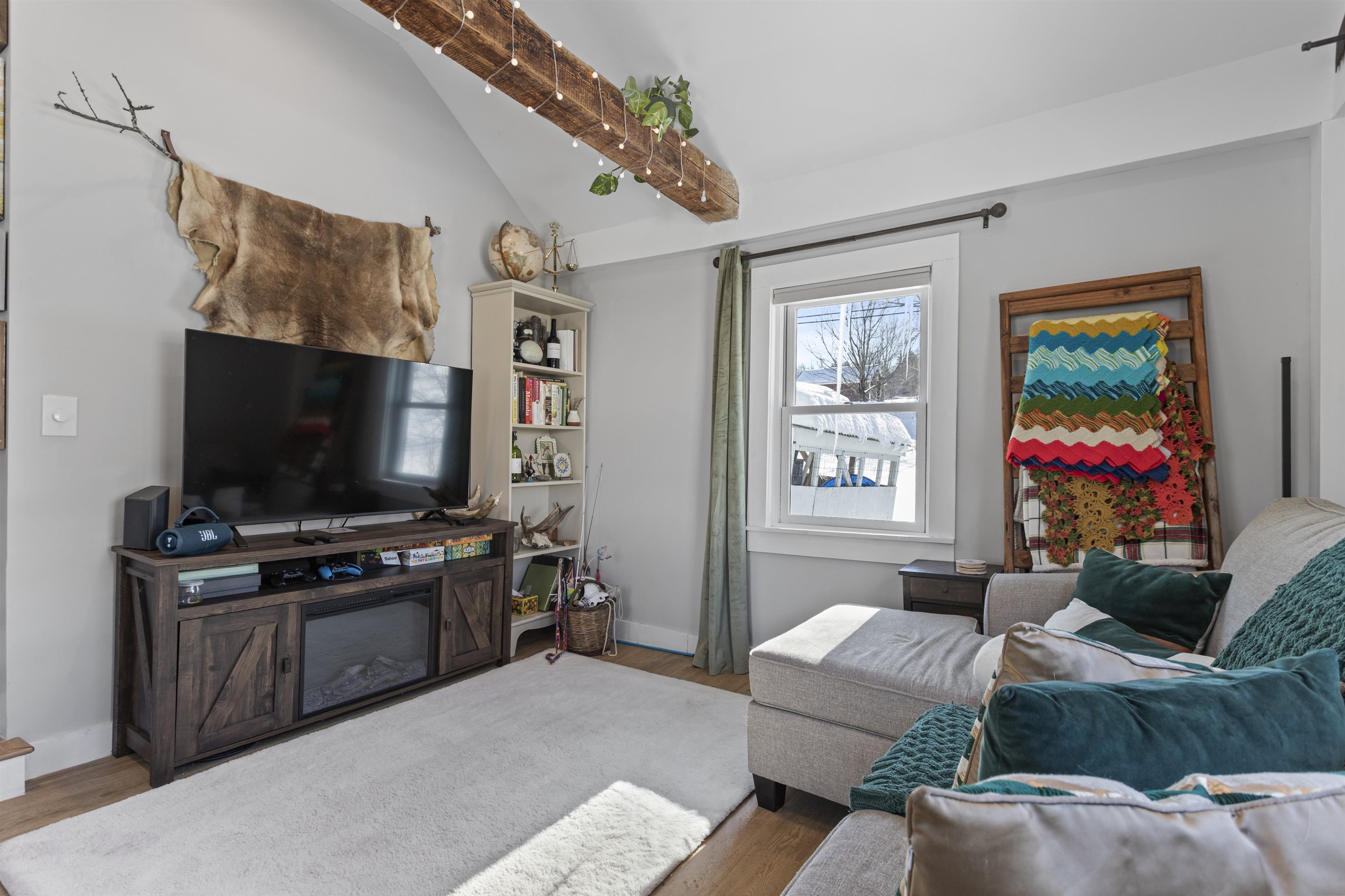 3 Molly Stark Ln, New Boston, NH 03070