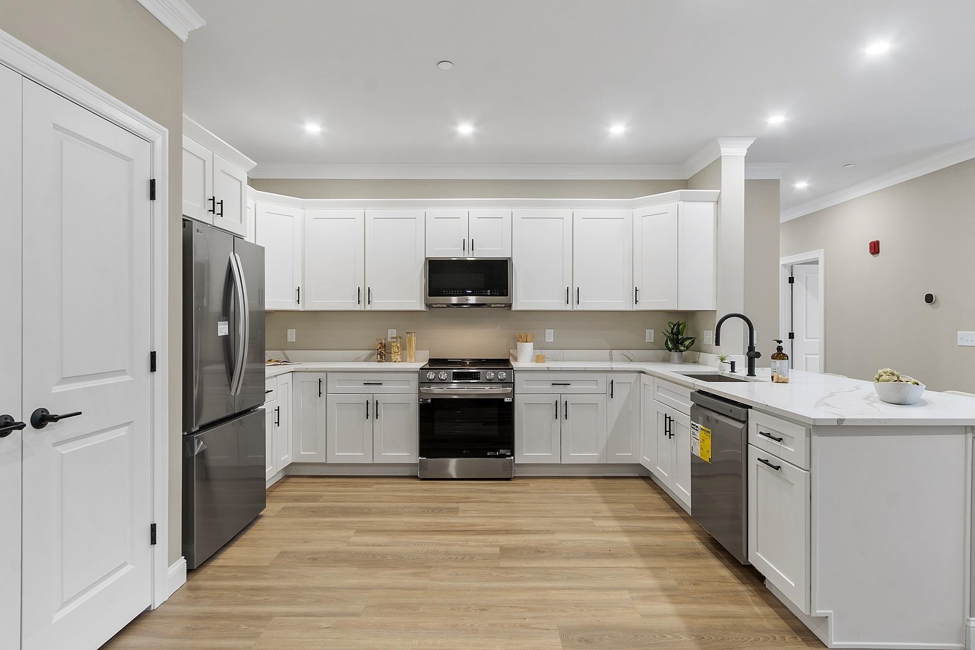 10100 S Willow St, Manchester, NH 03103