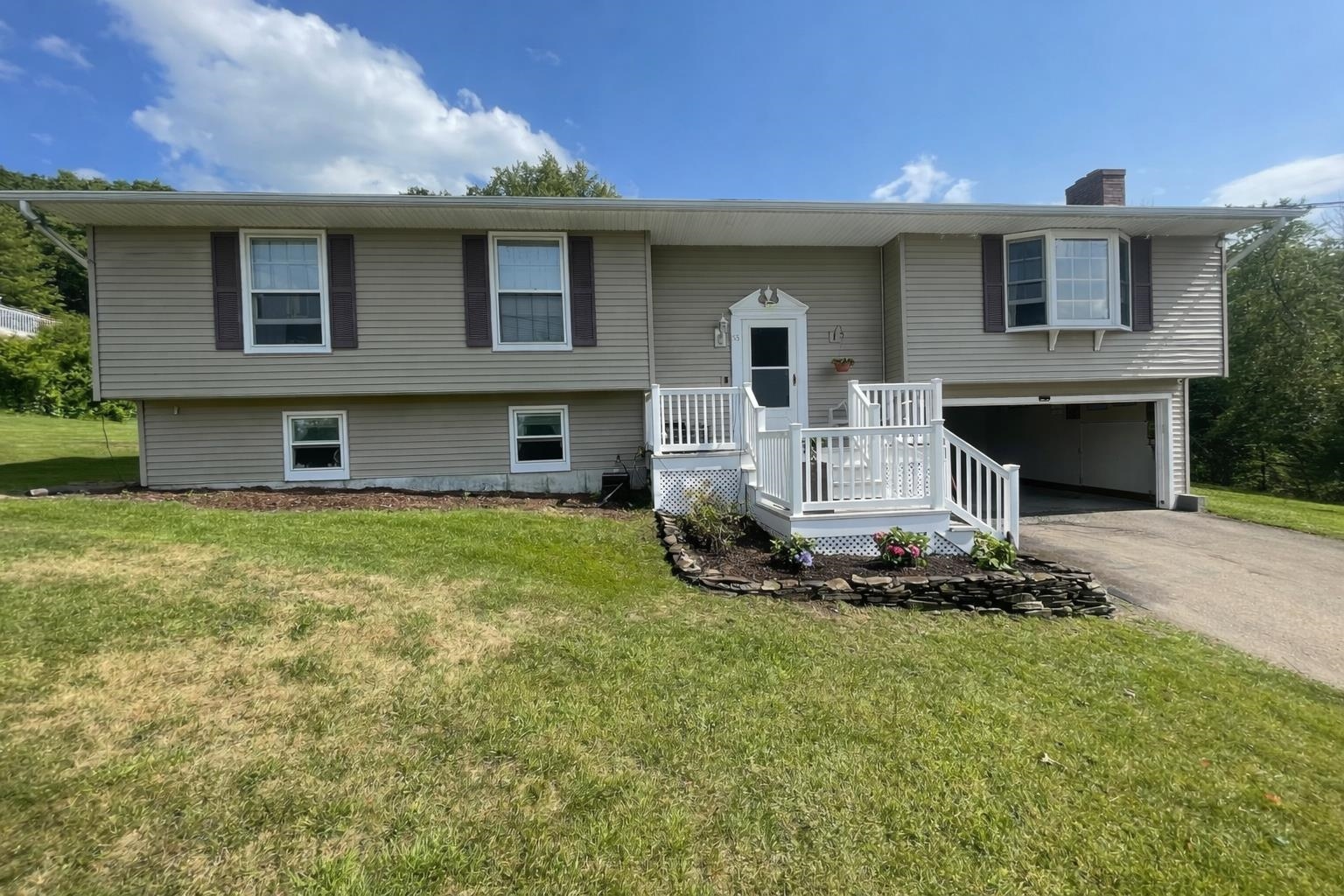 55 High View Cir, Gilford, NH 03249