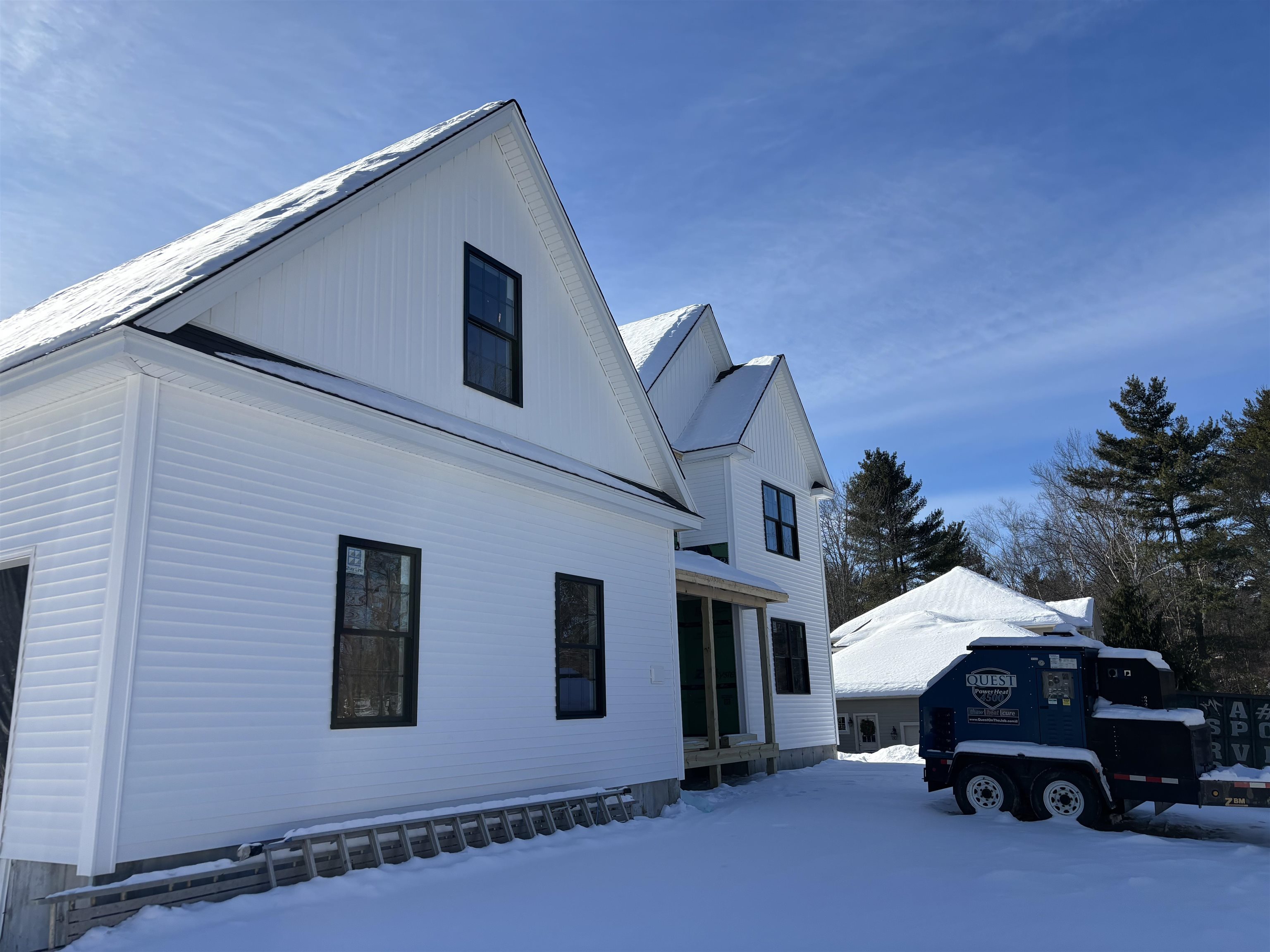 61 Whitford St, Manchester, NH 03104