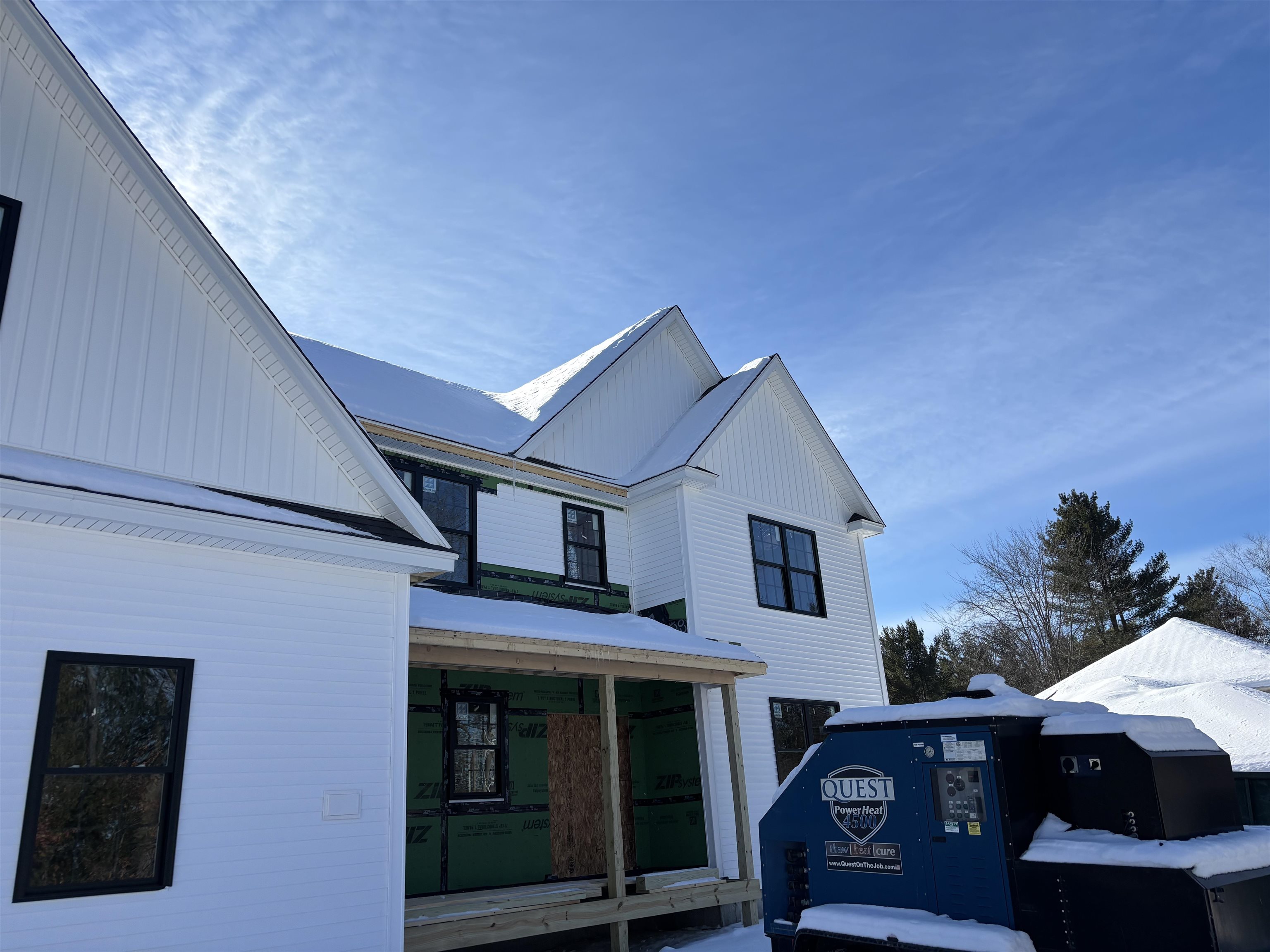 61 Whitford St, Manchester, NH 03104