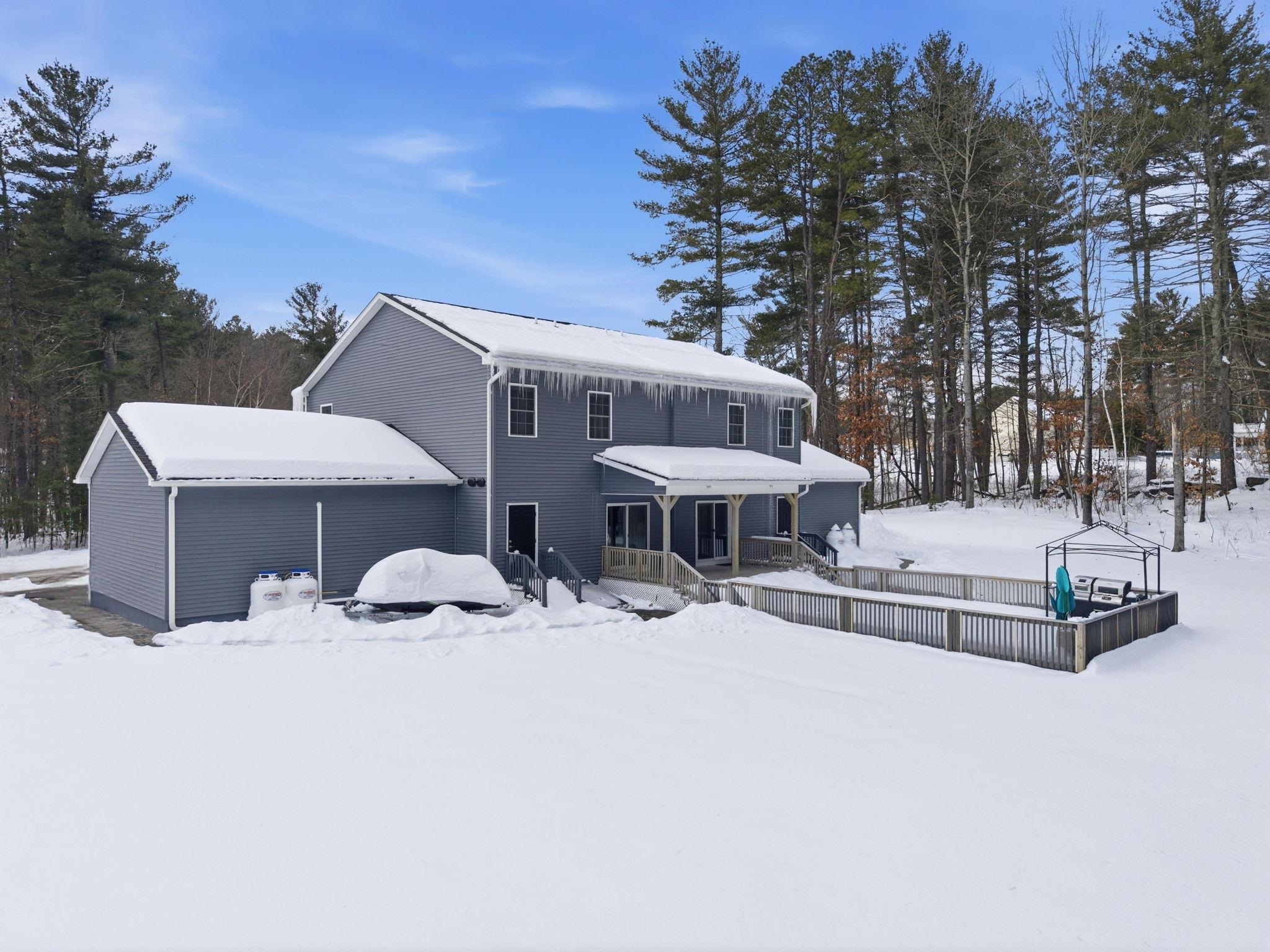 4 Wilshire Ln, Pelham, NH 03076