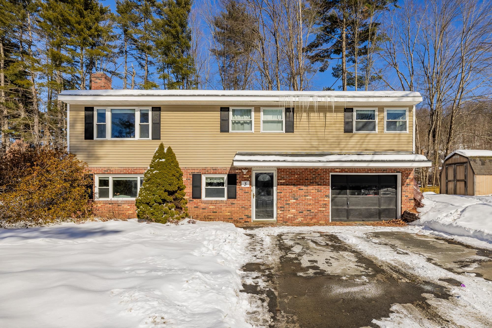 3 Tenley Dr, Lebanon, NH 03784