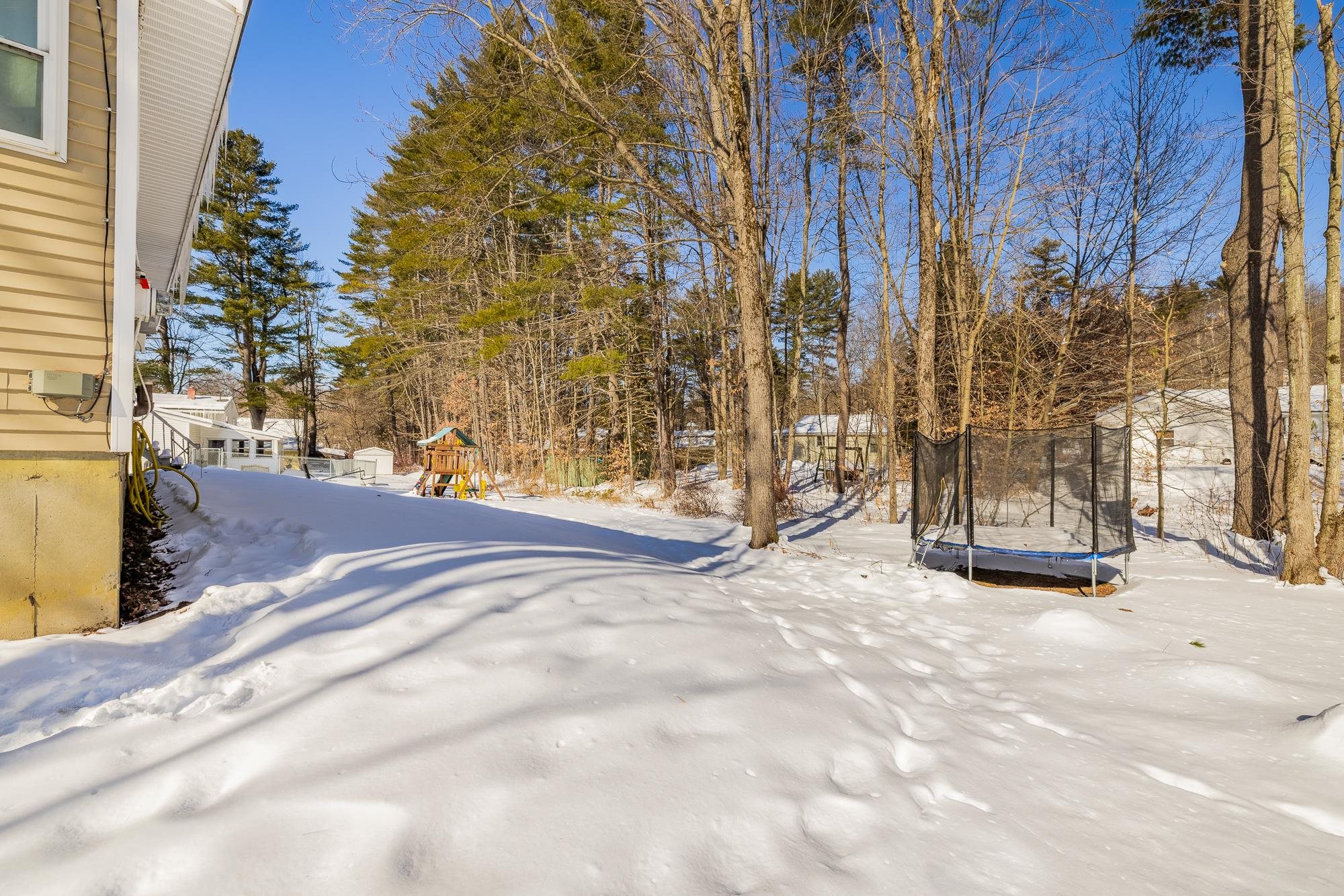 3 Tenley Dr, Lebanon, NH 03784