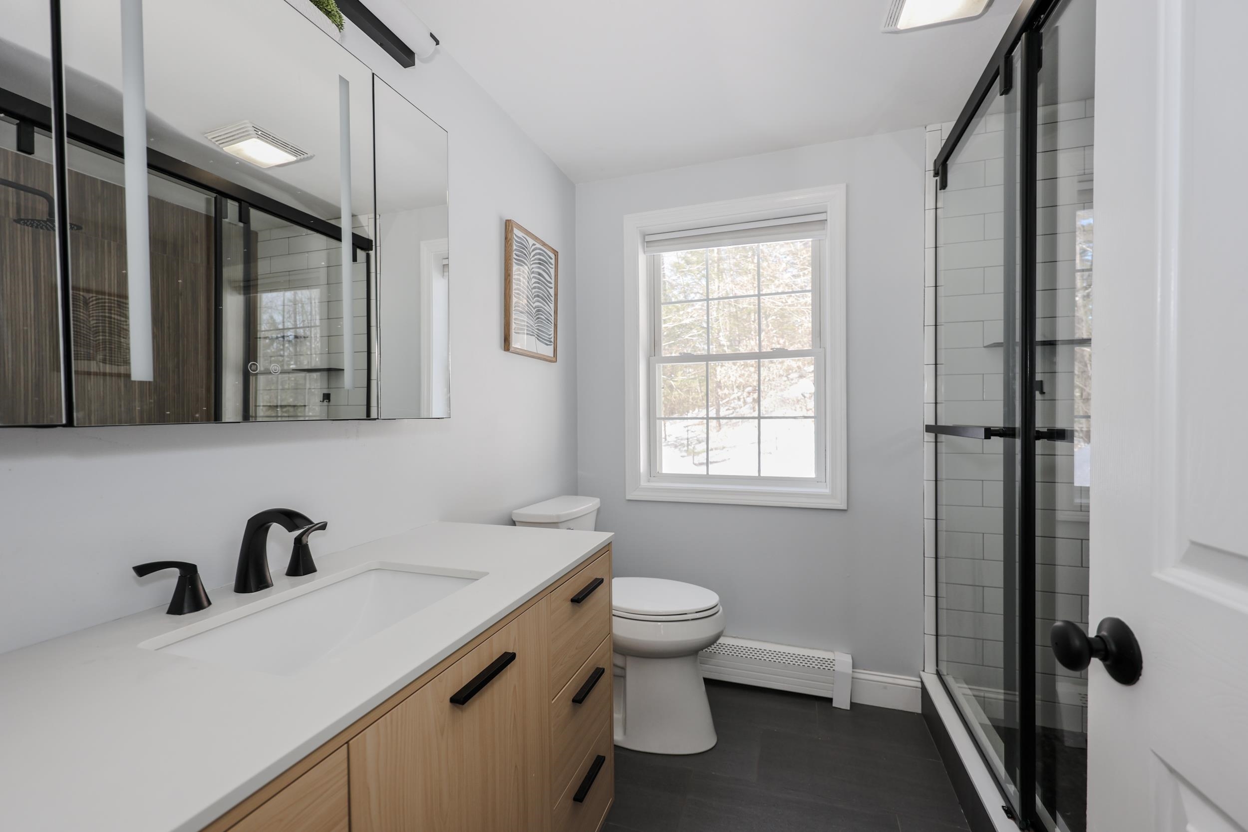 10 Jade Dr, Danville, NH 03819