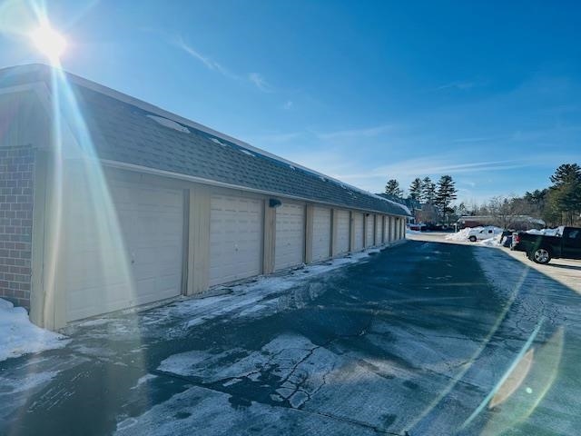 3 Knights Bridge Dr #302, Nashua, NH 03063